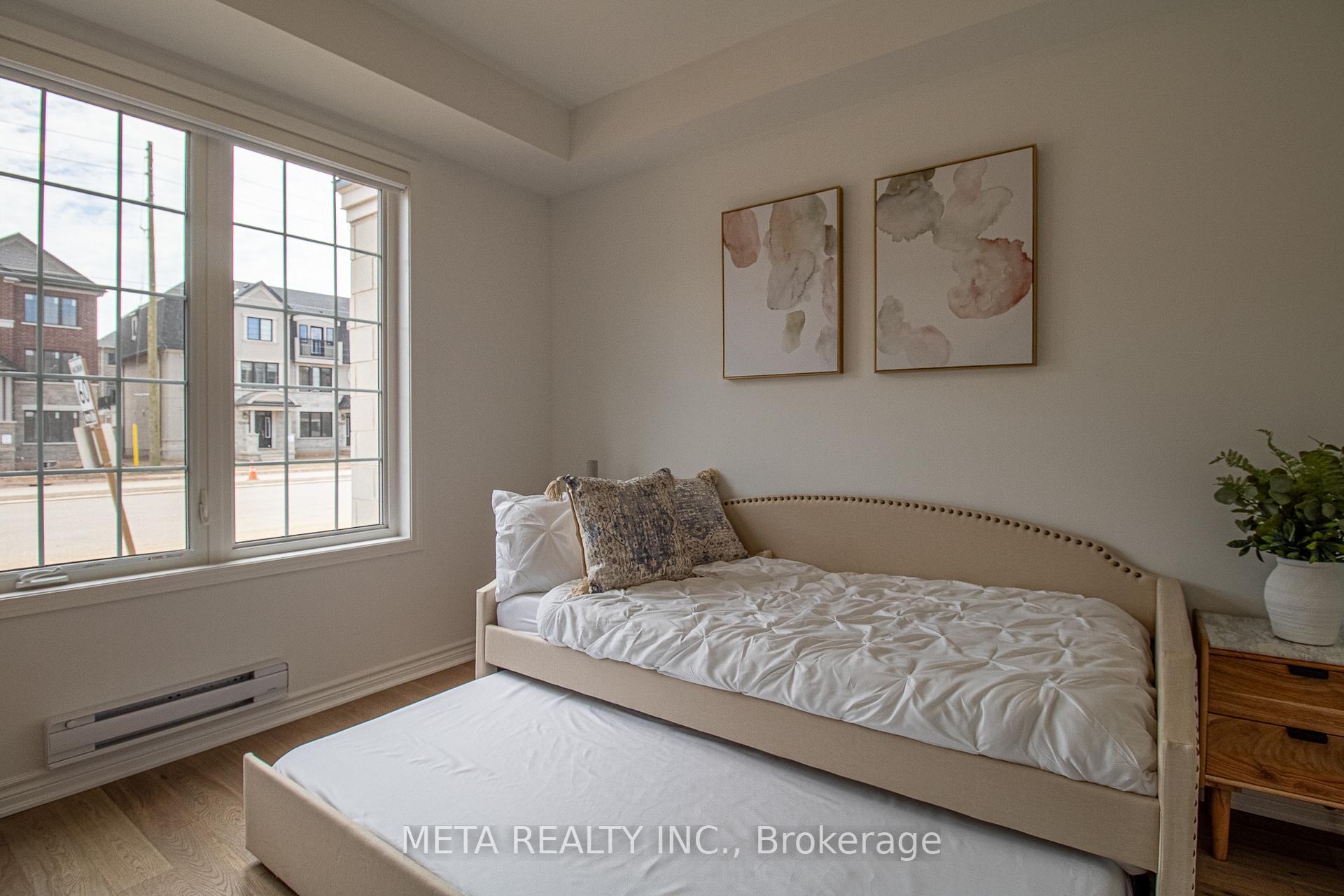 Photo 4 of 1359 William Halton Parkway, Oakville, Northwest — HOMEH