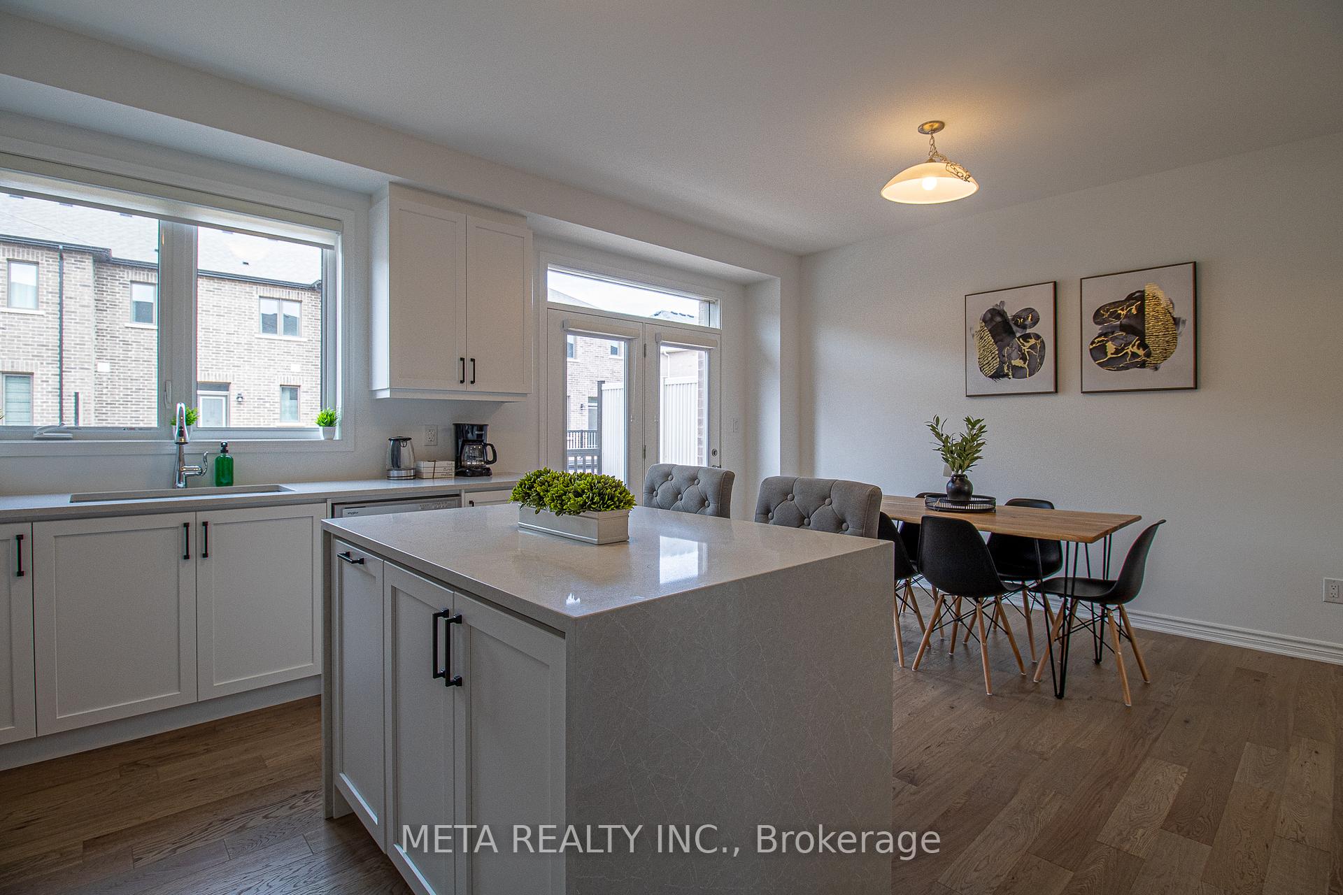 Photo 12 of 1359 William Halton Parkway, Oakville, Northwest — HOMEH