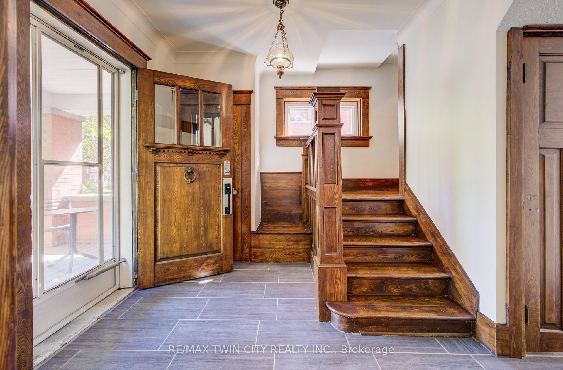 Photo 2 of 36 Heins Avenue, Kitchener, Victoria Park — HOMEH