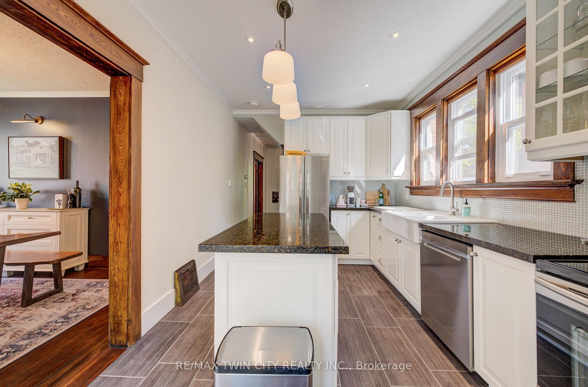 Photo 6 of 36 Heins Avenue, Kitchener, Victoria Park — HOMEH