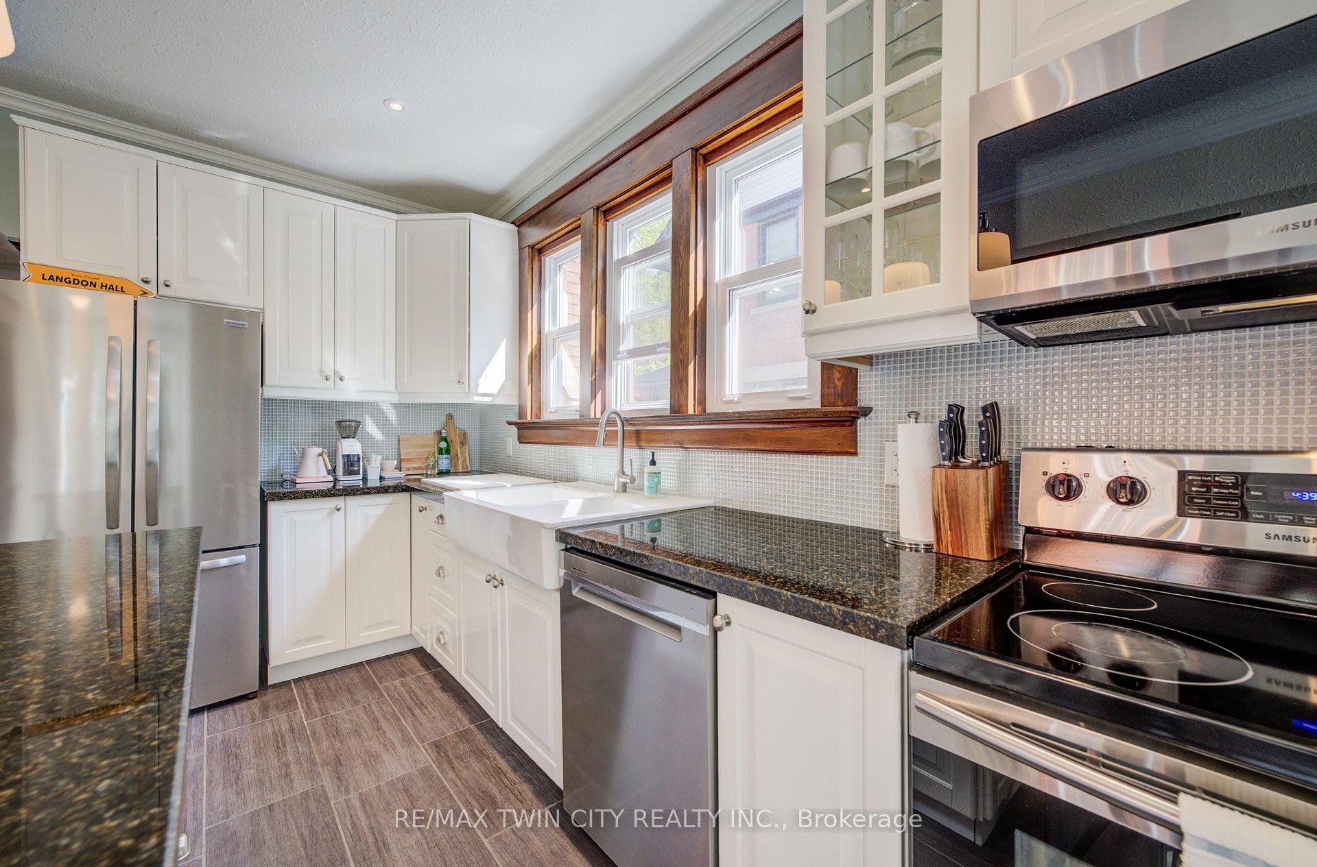 Photo 7 of 36 Heins Avenue, Kitchener, Victoria Park — HOMEH