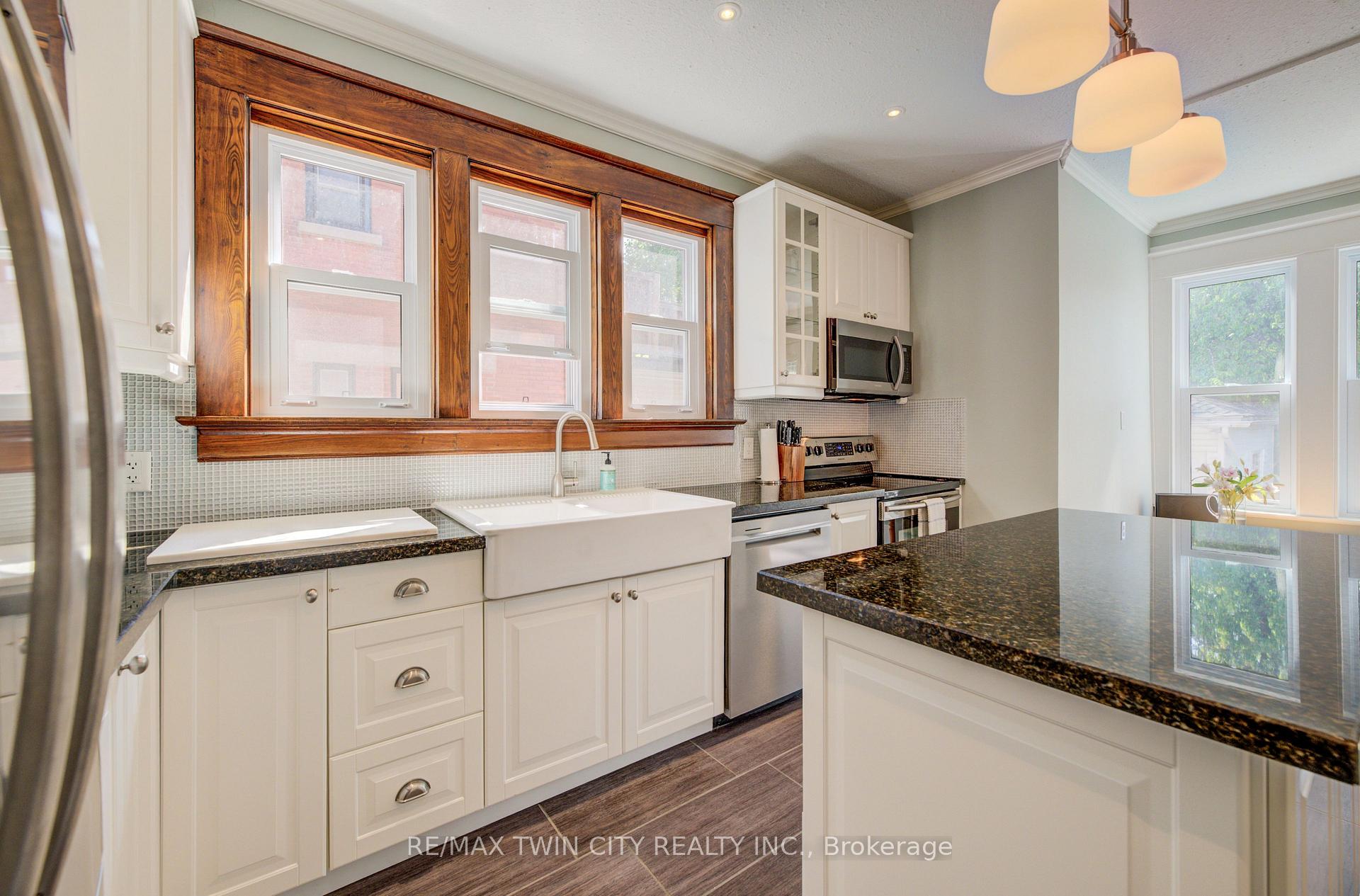 Photo 10 of 36 Heins Avenue, Kitchener, Victoria Park — HOMEH