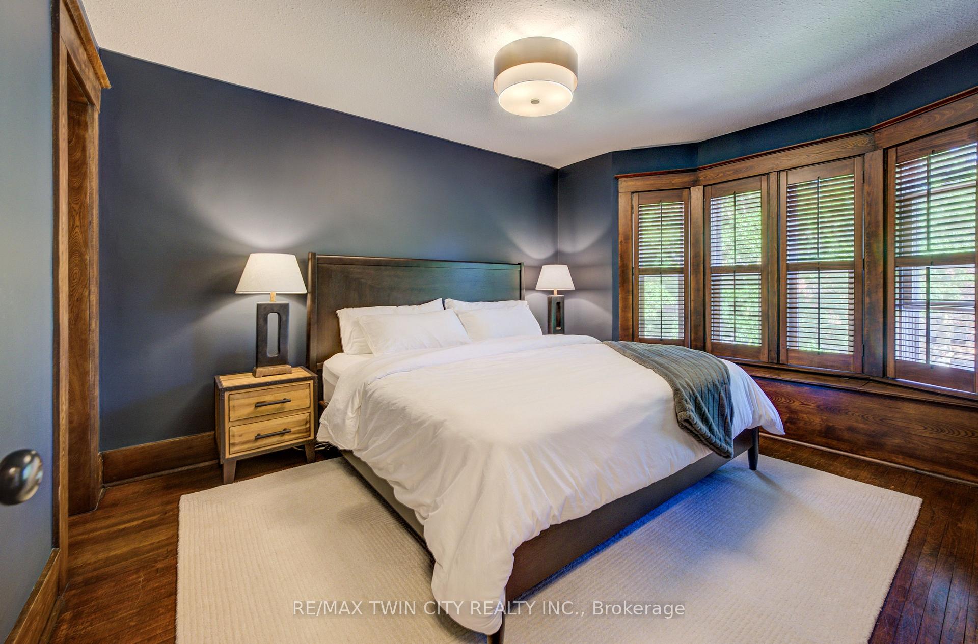 Photo 19 of 36 Heins Avenue, Kitchener, Victoria Park — HOMEH