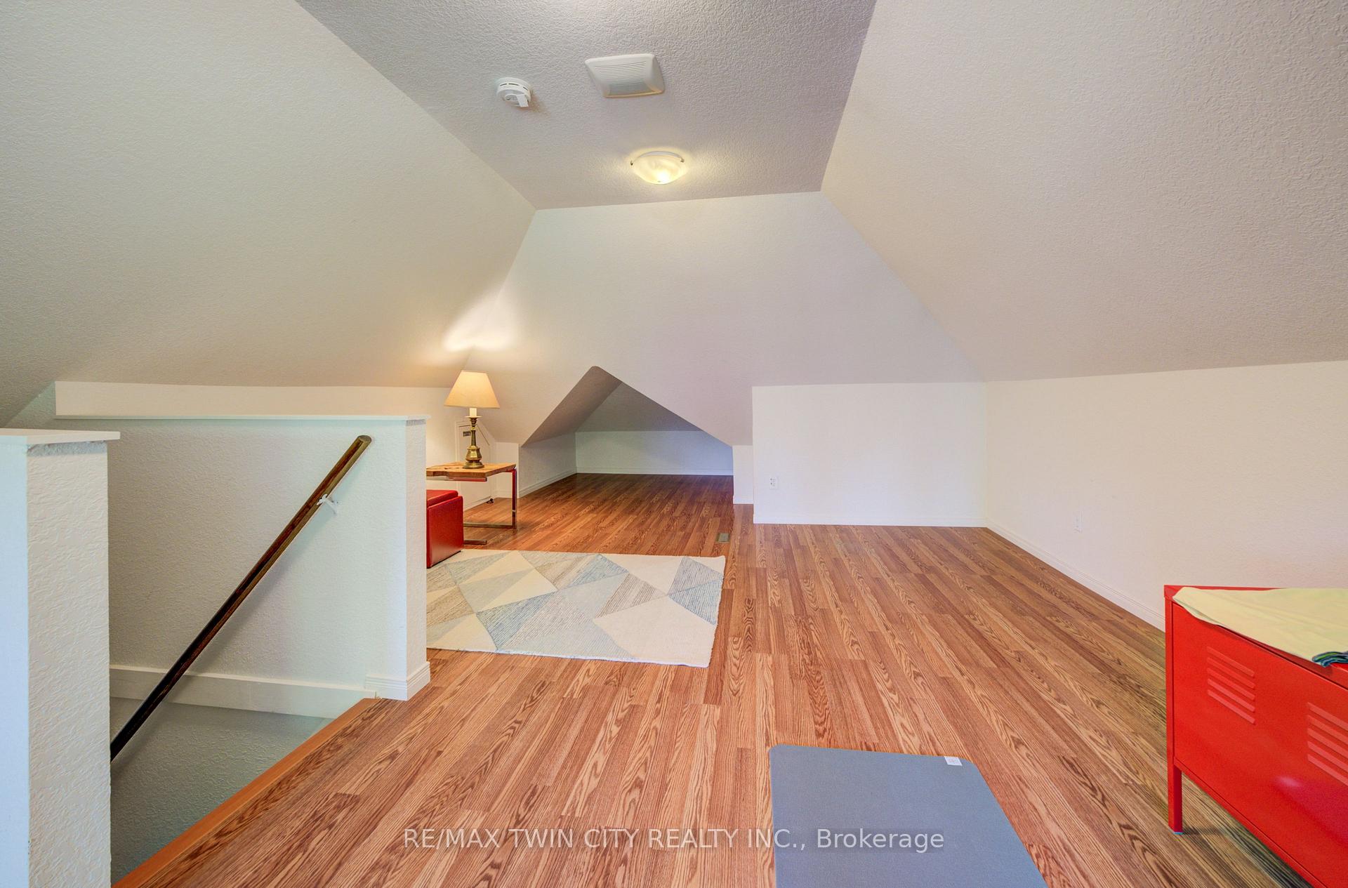 Photo 30 of 36 Heins Avenue, Kitchener, Victoria Park — HOMEH