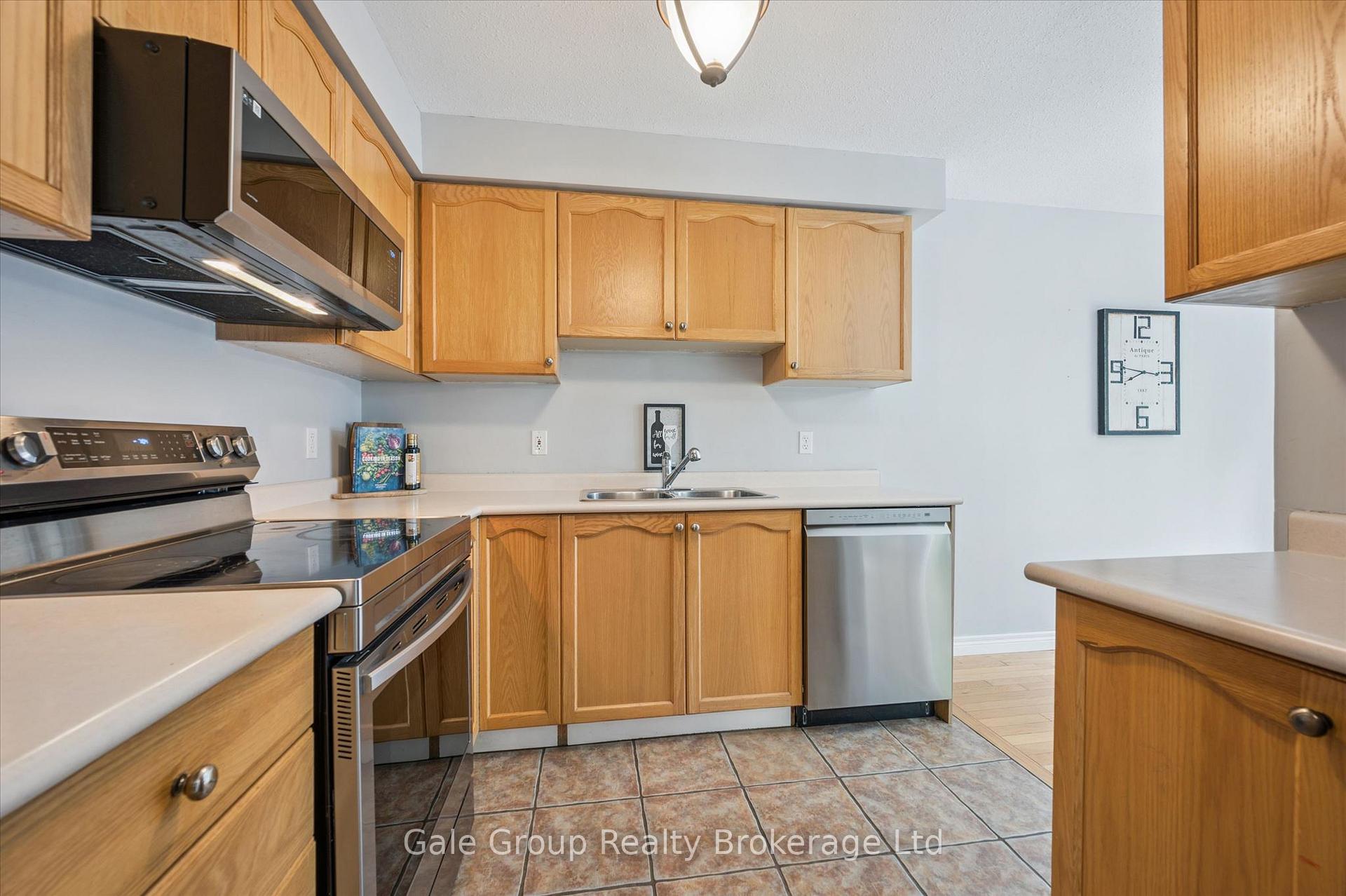 Photo 14 of 116 Gibbons Drive, Centre Wellington, Fergus — HOMEH