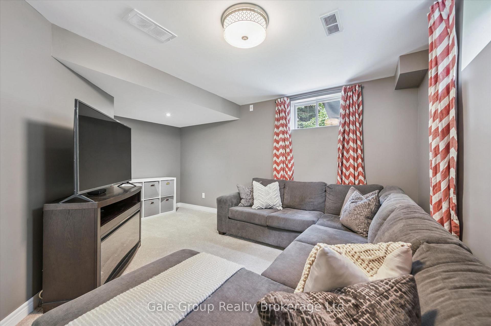 Photo 30 of 116 Gibbons Drive, Centre Wellington, Fergus — HOMEH