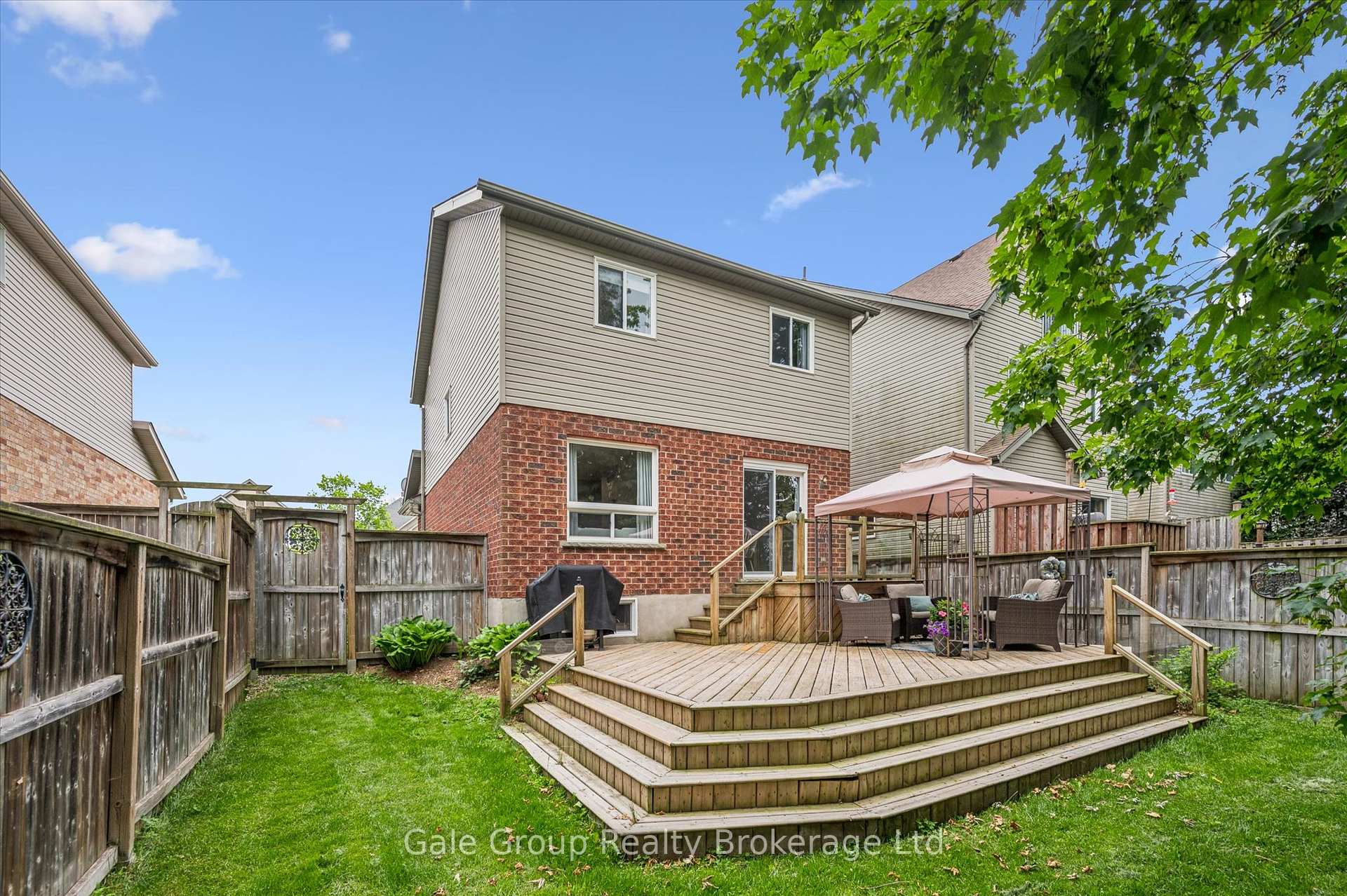 Photo 33 of 116 Gibbons Drive, Centre Wellington, Fergus — HOMEH