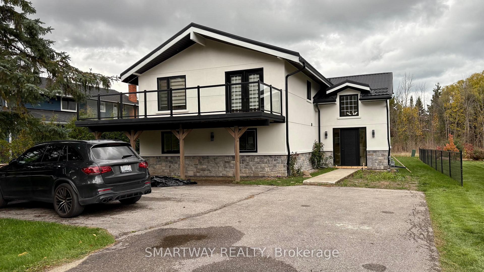 Photo 1 of 107 Campbell Crescent, Blue Mountains — HOMEH