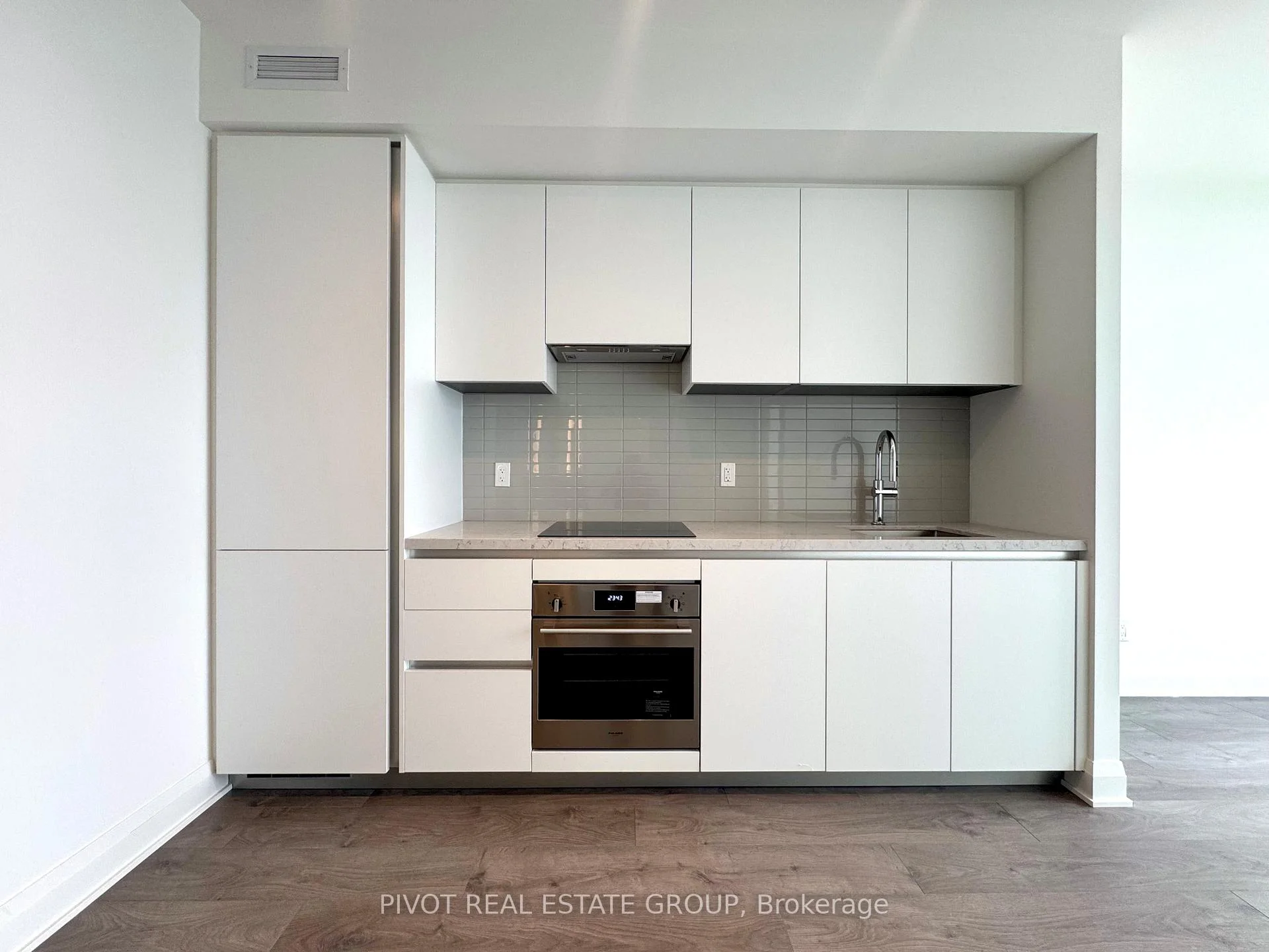Photo 10 of Unit 3403, 2 Erskine Road, Mississauga, City Centre — HOMEH