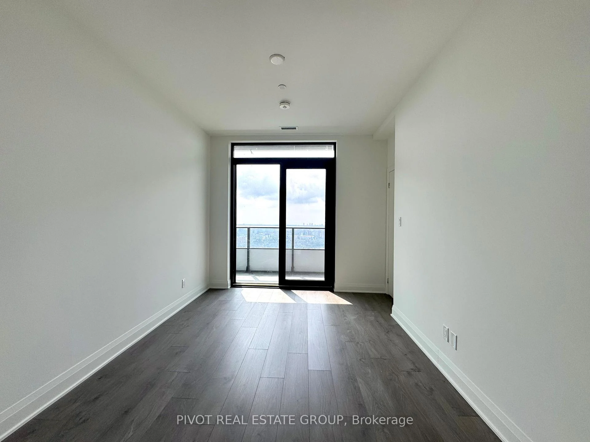 Photo 14 of Unit 3403, 2 Erskine Road, Mississauga, City Centre — HOMEH