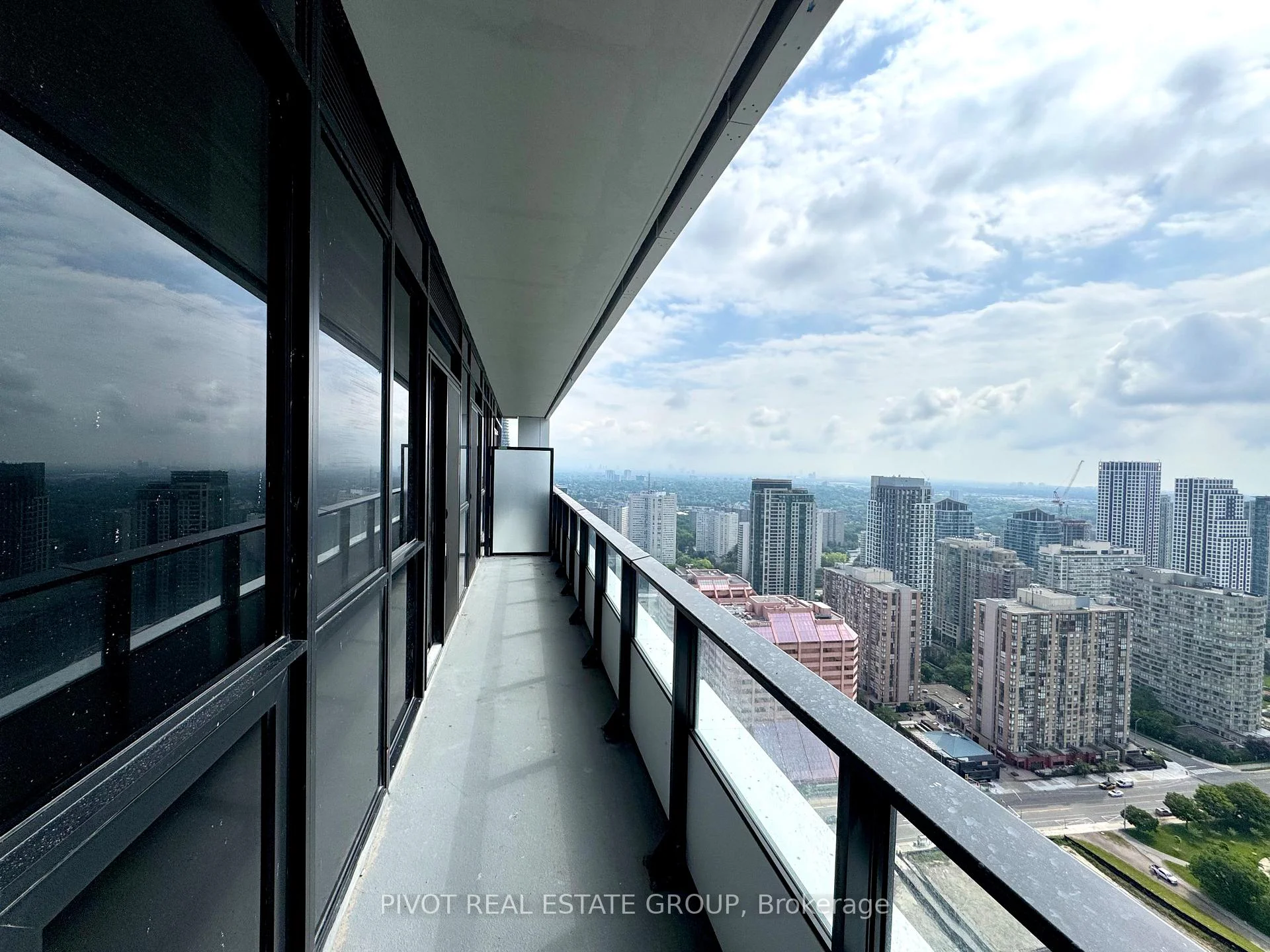 Photo 15 of Unit 3403, 2 Erskine Road, Mississauga, City Centre — HOMEH