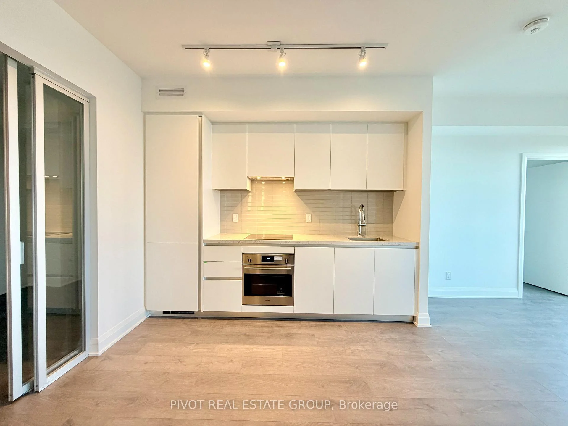 Photo 18 of Unit 3403, 2 Erskine Road, Mississauga, City Centre — HOMEH