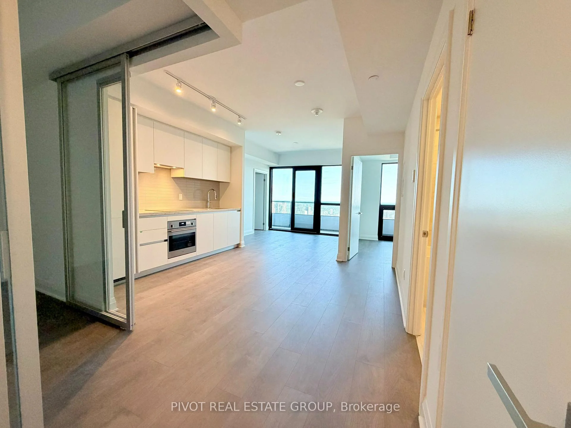 Photo 19 of Unit 3403, 2 Erskine Road, Mississauga, City Centre — HOMEH