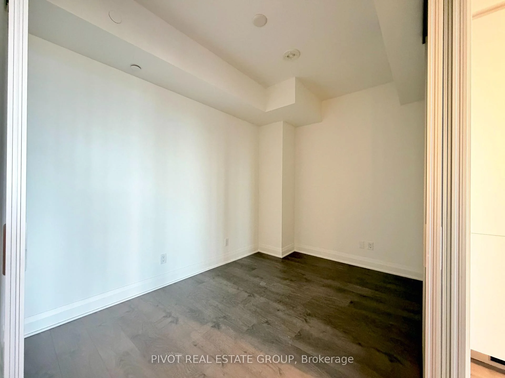 Photo 20 of Unit 3403, 2 Erskine Road, Mississauga, City Centre — HOMEH