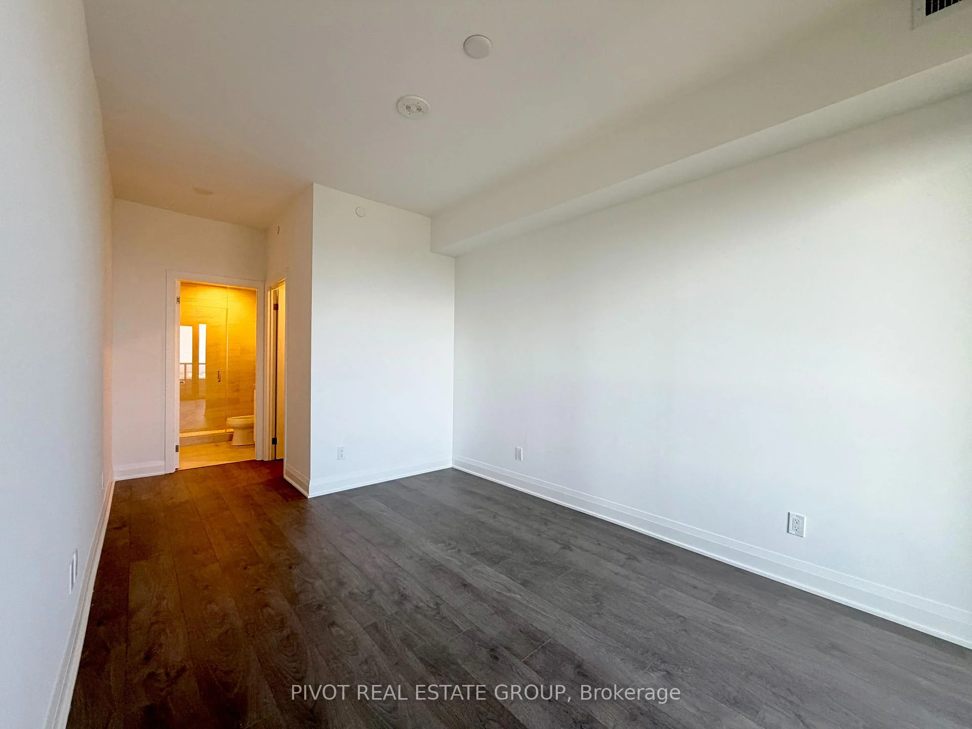 Photo 23 of Unit 3403, 2 Erskine Road, Mississauga, City Centre — HOMEH