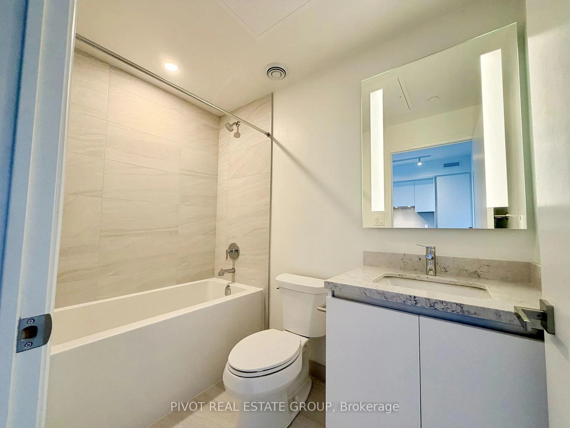 Photo 25 of Unit 3403, 2 Erskine Road, Mississauga, City Centre — HOMEH