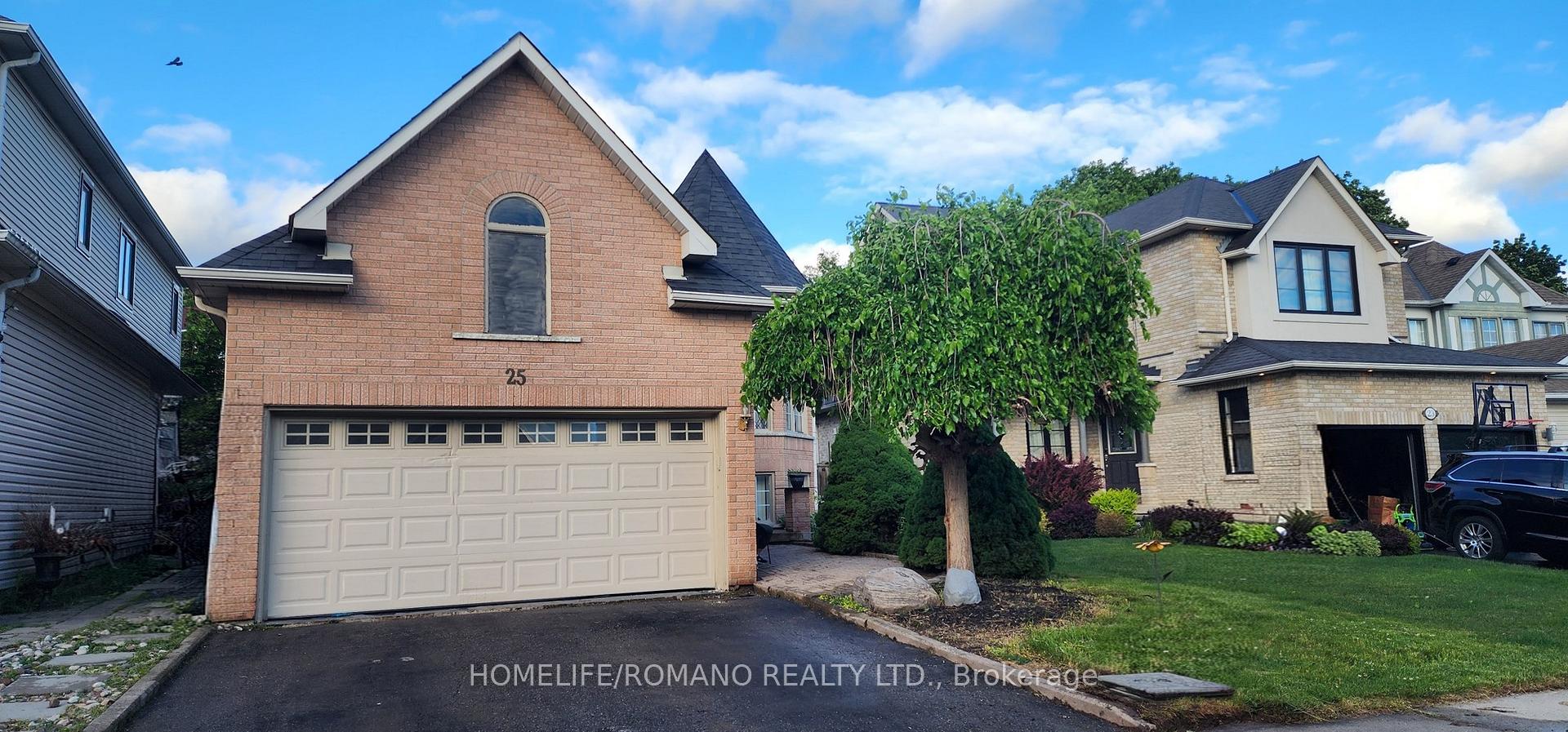Photo 2 of 25 Bedell Crescent, Whitby, Rolling Acres — HOMEH