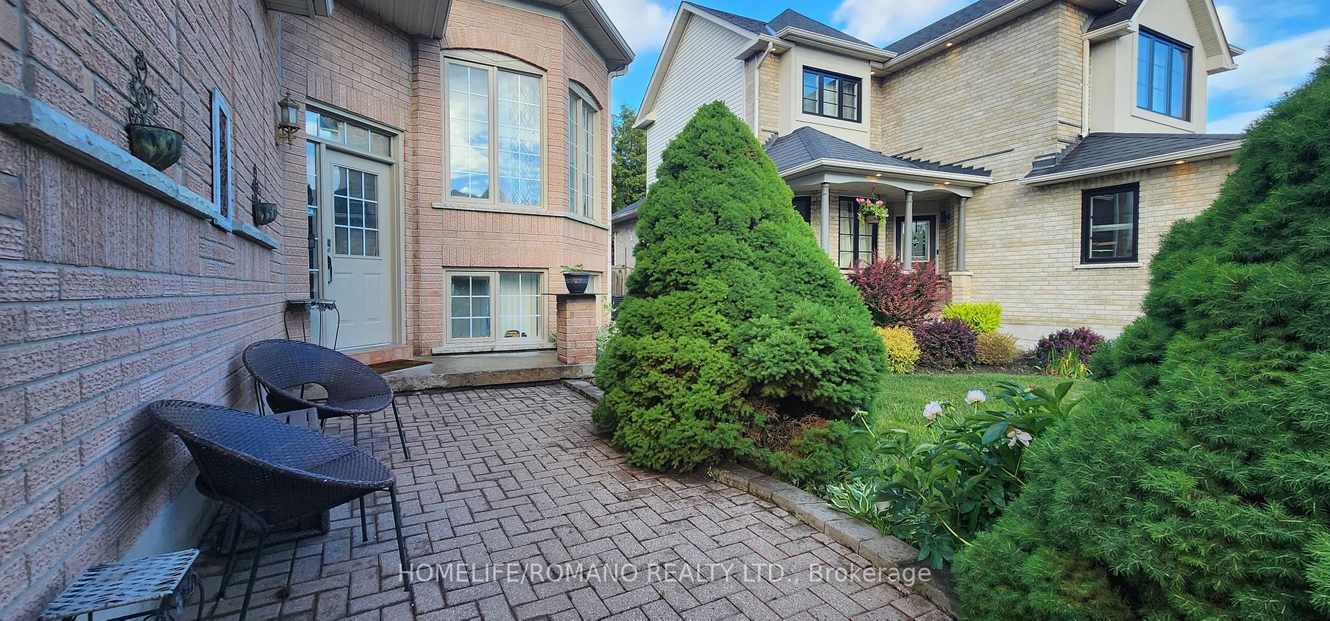 Photo 4 of 25 Bedell Crescent, Whitby, Rolling Acres — HOMEH