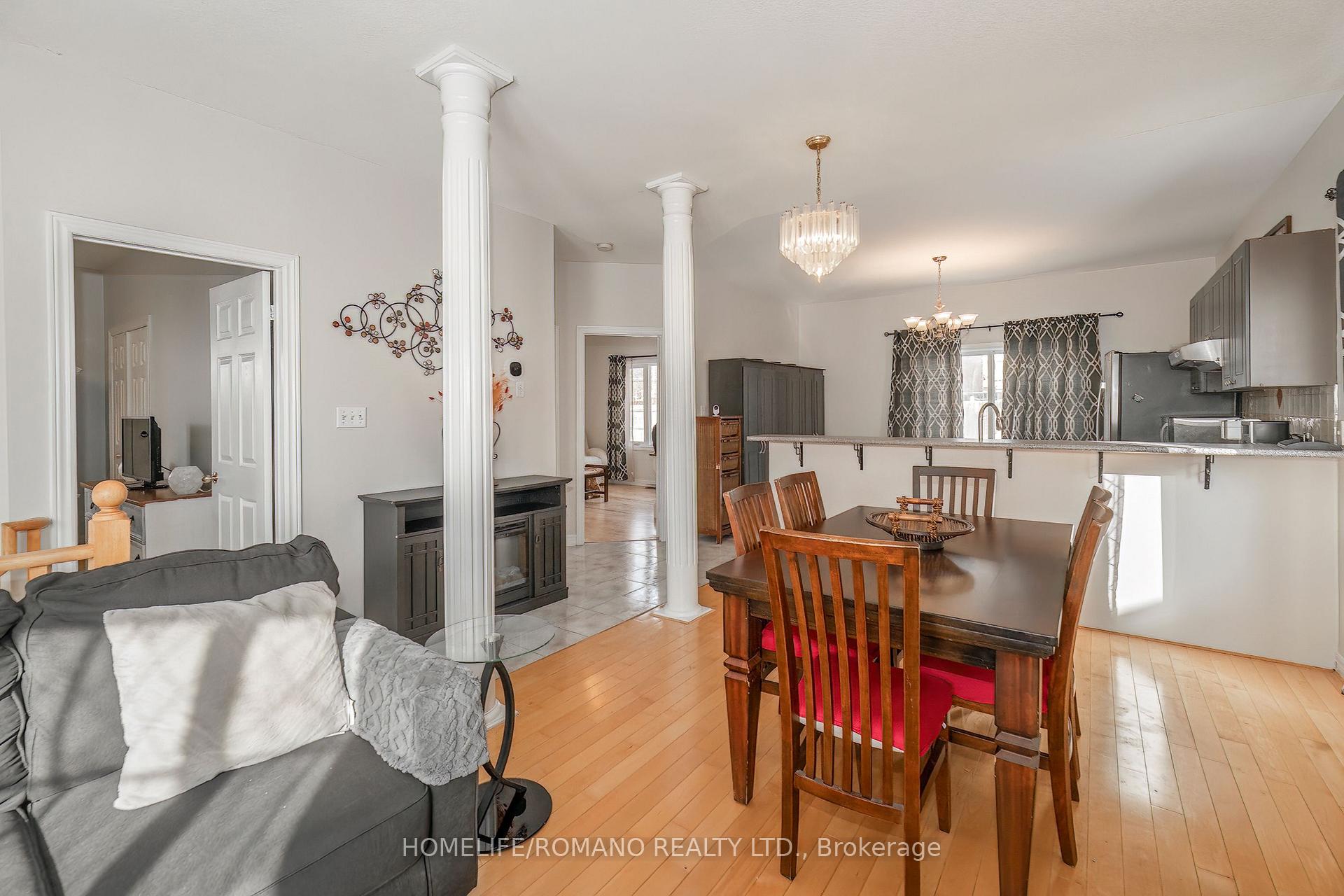 Photo 14 of 25 Bedell Crescent, Whitby, Rolling Acres — HOMEH