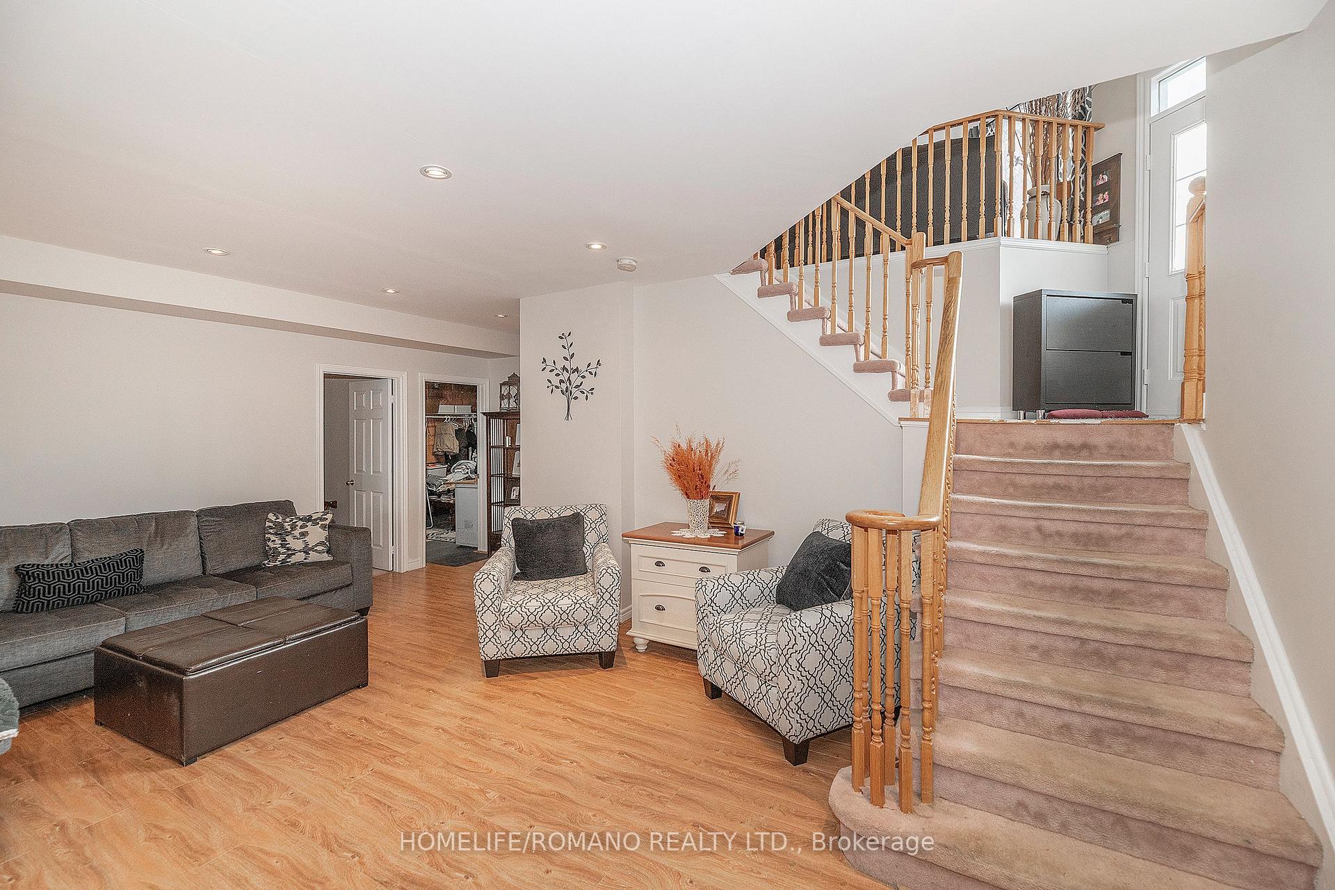 Photo 24 of 25 Bedell Crescent, Whitby, Rolling Acres — HOMEH