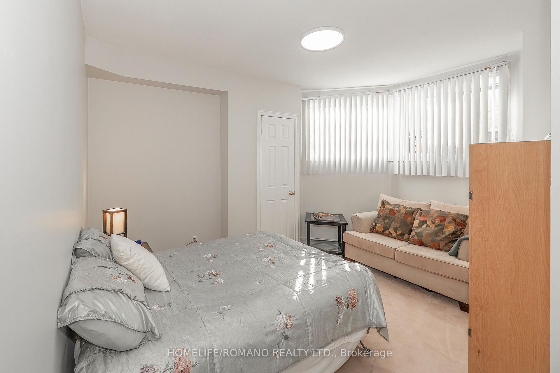 Photo 28 of 25 Bedell Crescent, Whitby, Rolling Acres — HOMEH