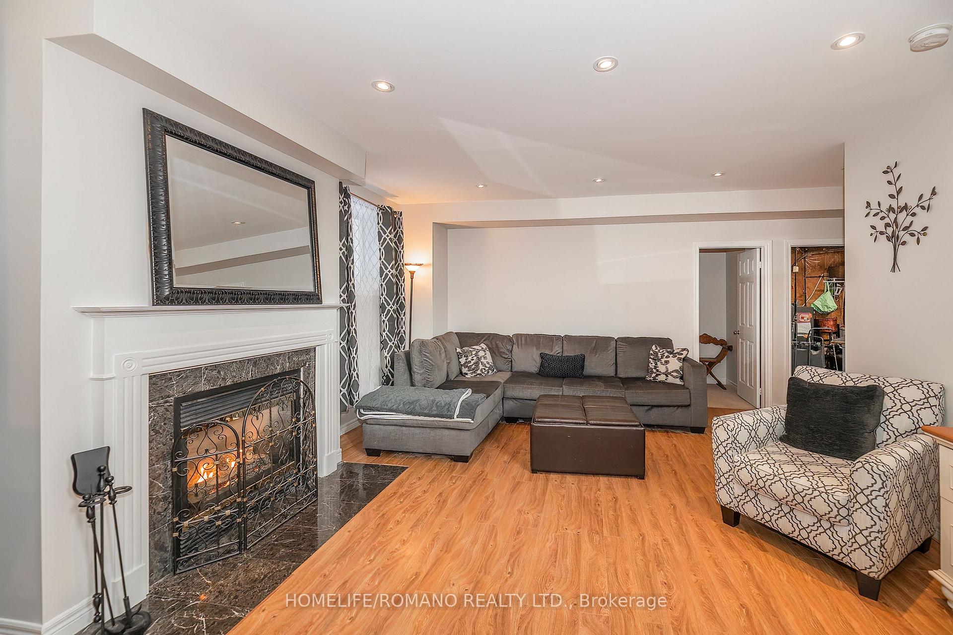 Photo 34 of 25 Bedell Crescent, Whitby, Rolling Acres — HOMEH