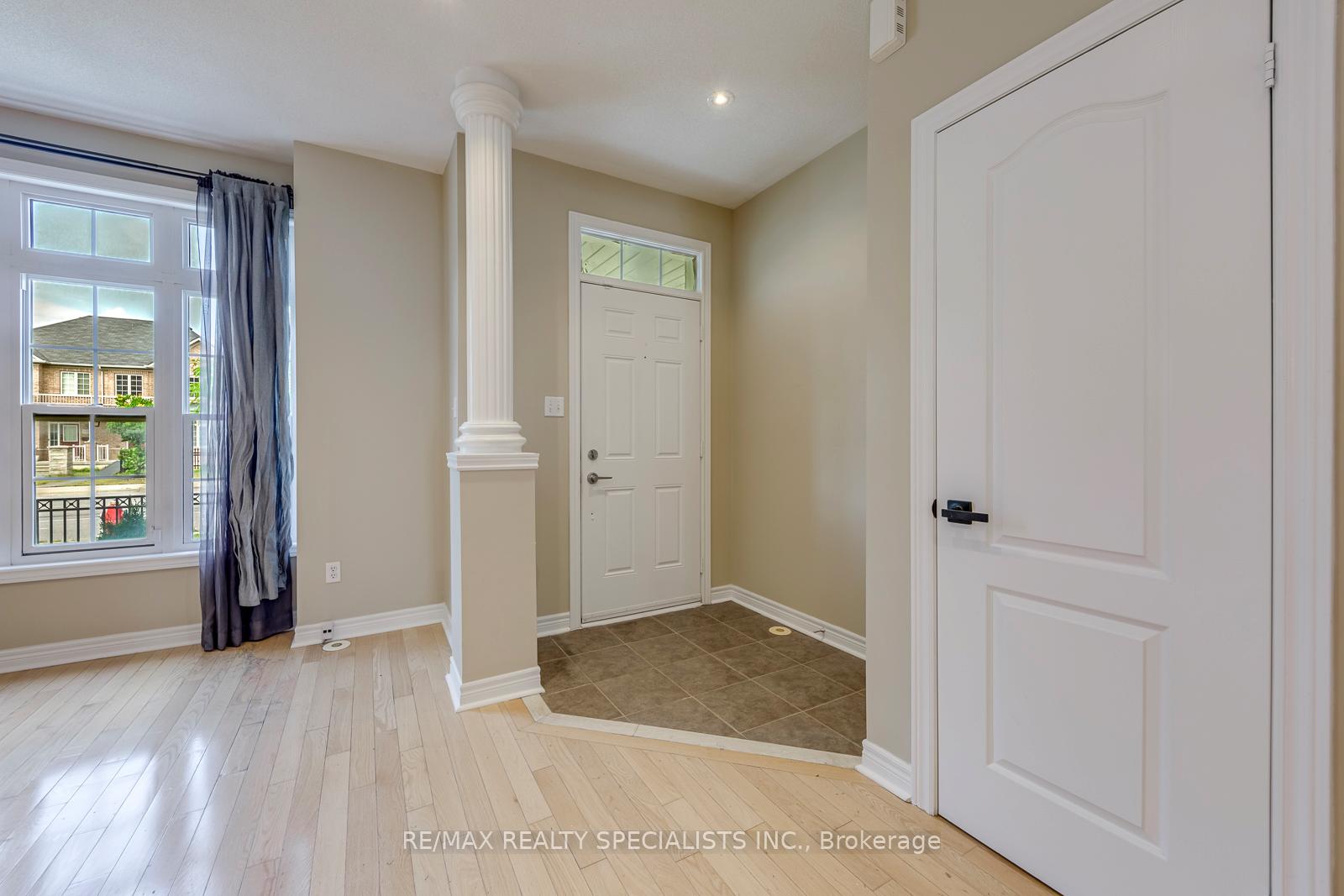 Photo 6 of 5494 Tenth Line W, Mississauga, Churchill Meadows — HOMEH