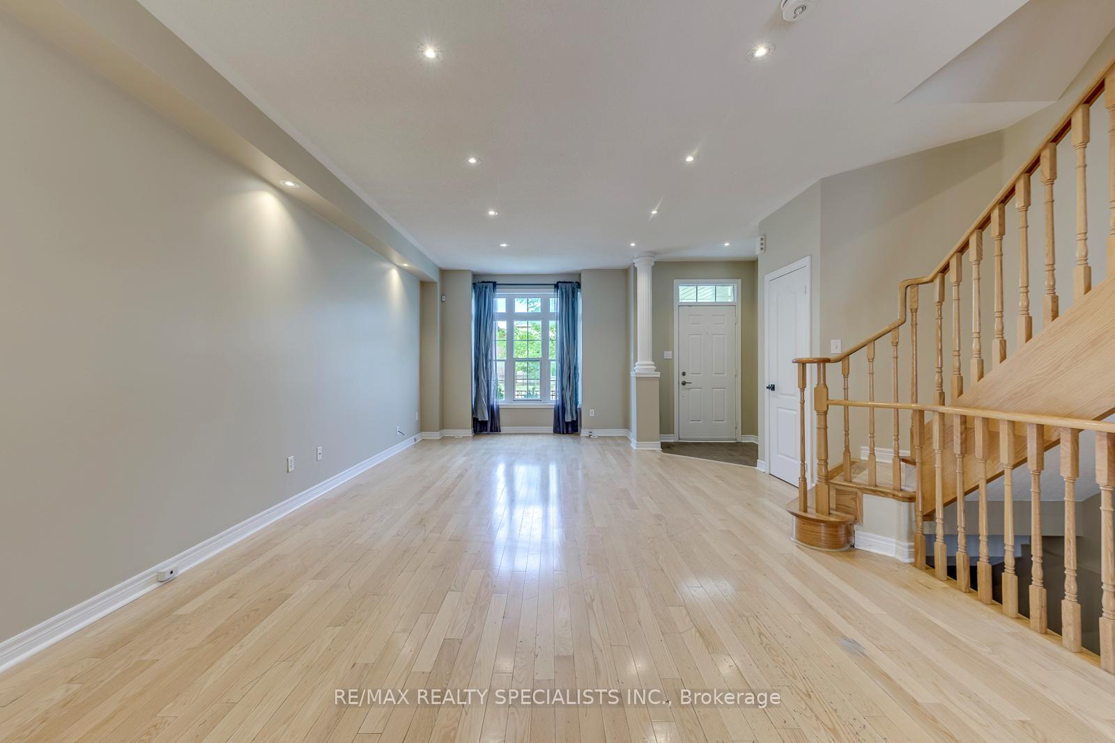 Photo 7 of 5494 Tenth Line W, Mississauga, Churchill Meadows — HOMEH