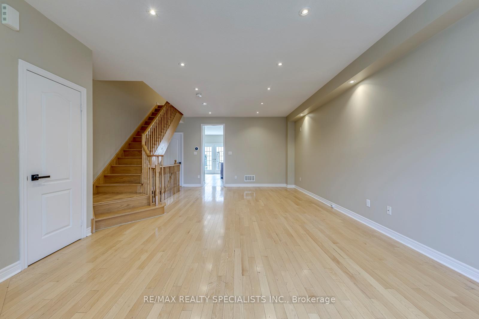 Photo 9 of 5494 Tenth Line W, Mississauga, Churchill Meadows — HOMEH