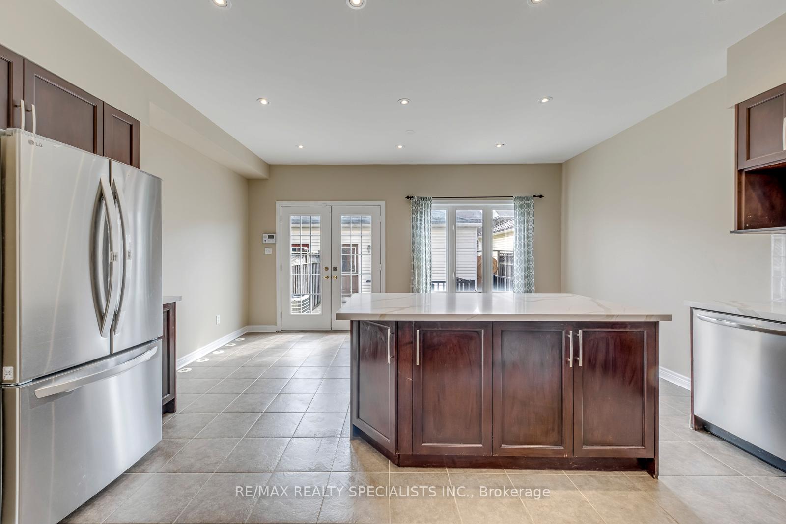 Photo 11 of 5494 Tenth Line W, Mississauga, Churchill Meadows — HOMEH