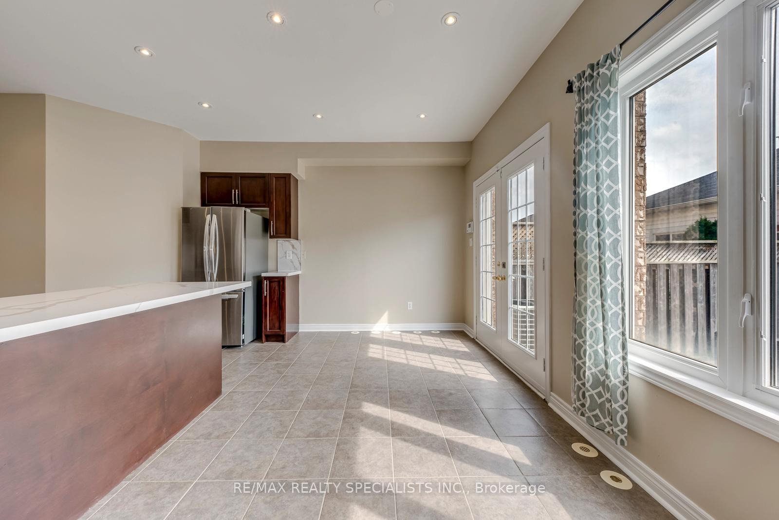 Photo 19 of 5494 Tenth Line W, Mississauga, Churchill Meadows — HOMEH