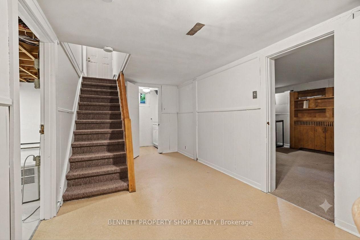 Photo 18 of 21 Hazel Street, Ottawa, Ottawa East — HOMEH