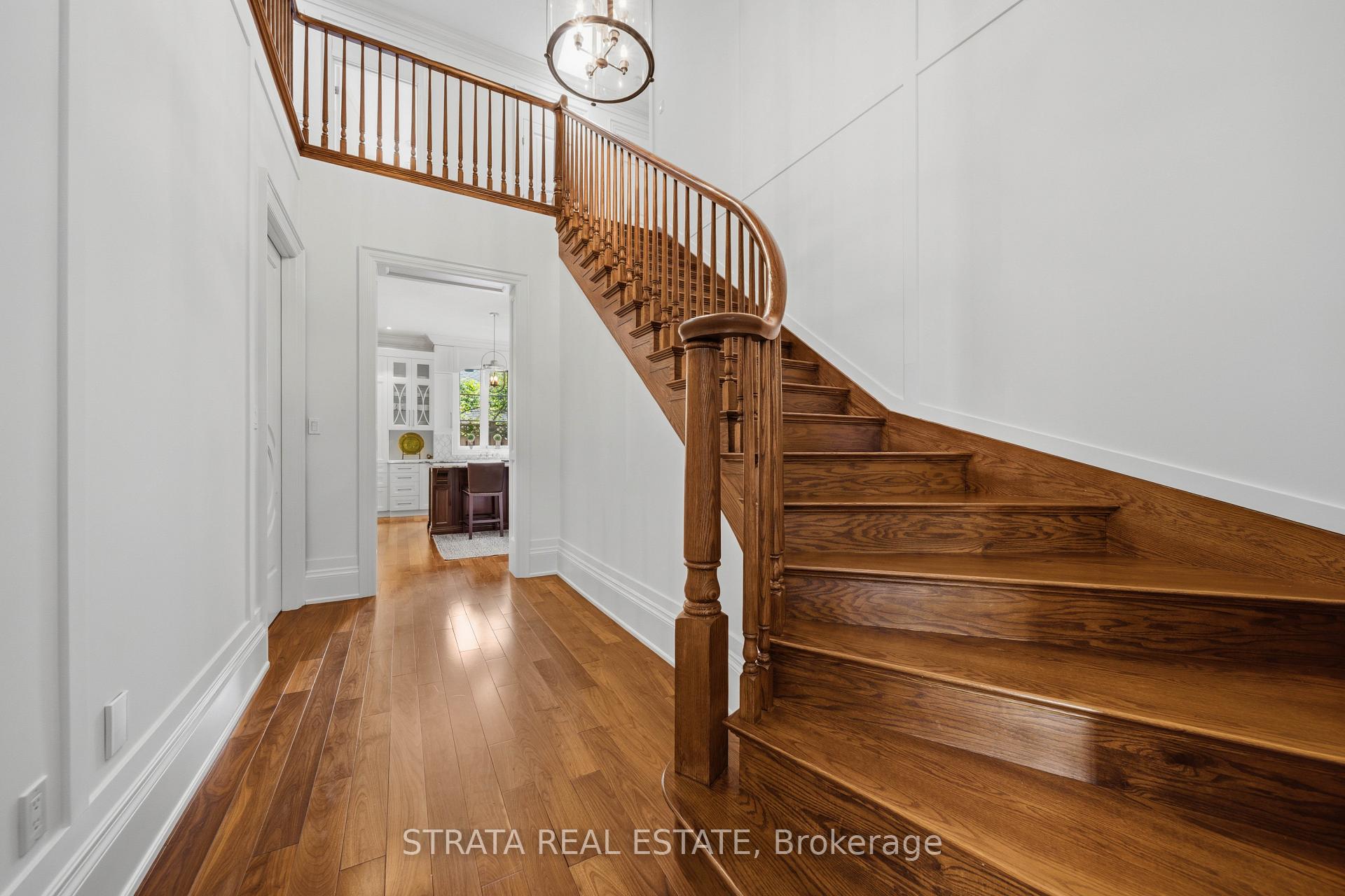 Photo 31 of 1577 Gloucester Road, London, North A — HOMEH