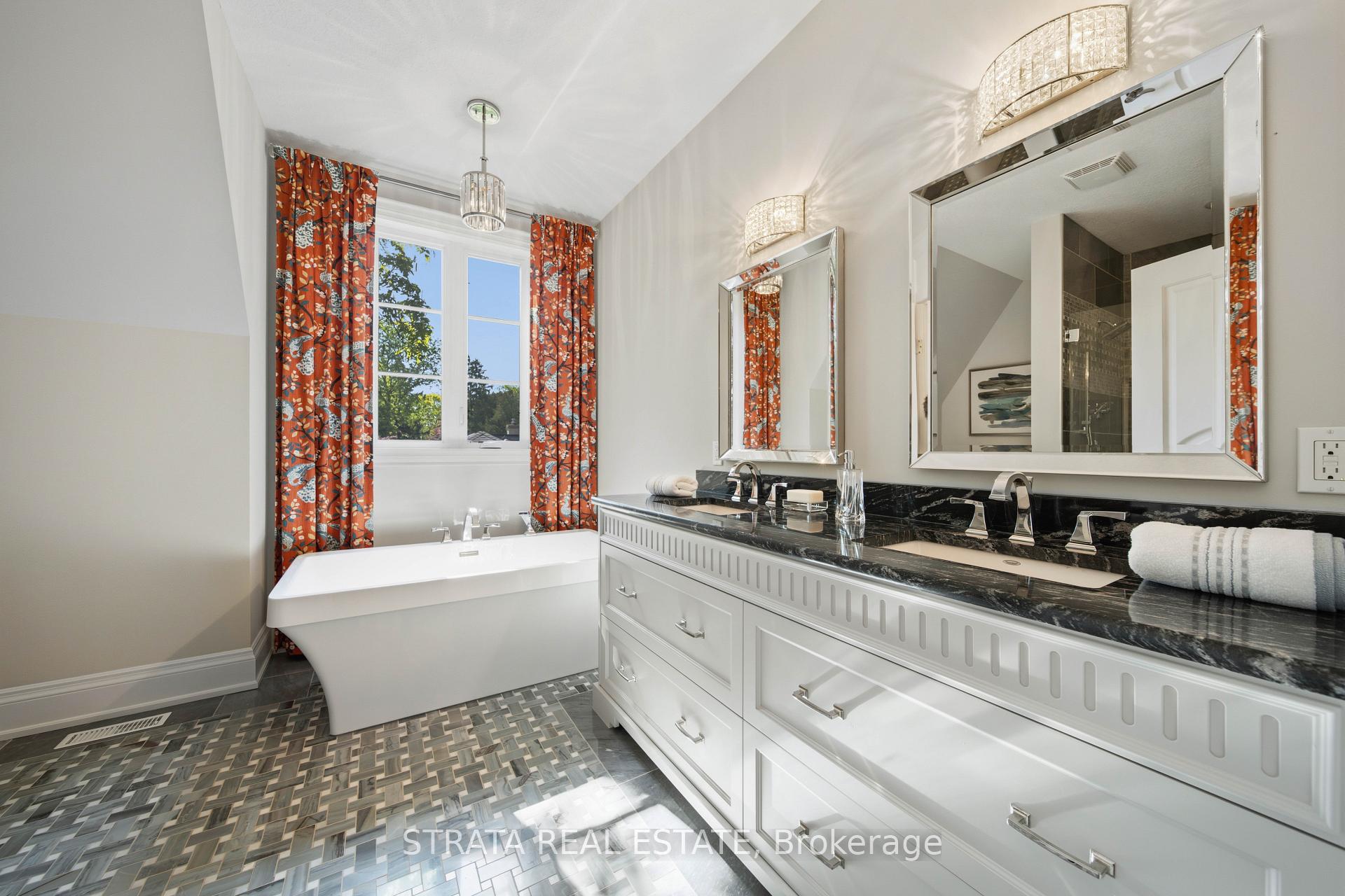 Photo 33 of 1577 Gloucester Road, London, North A — HOMEH