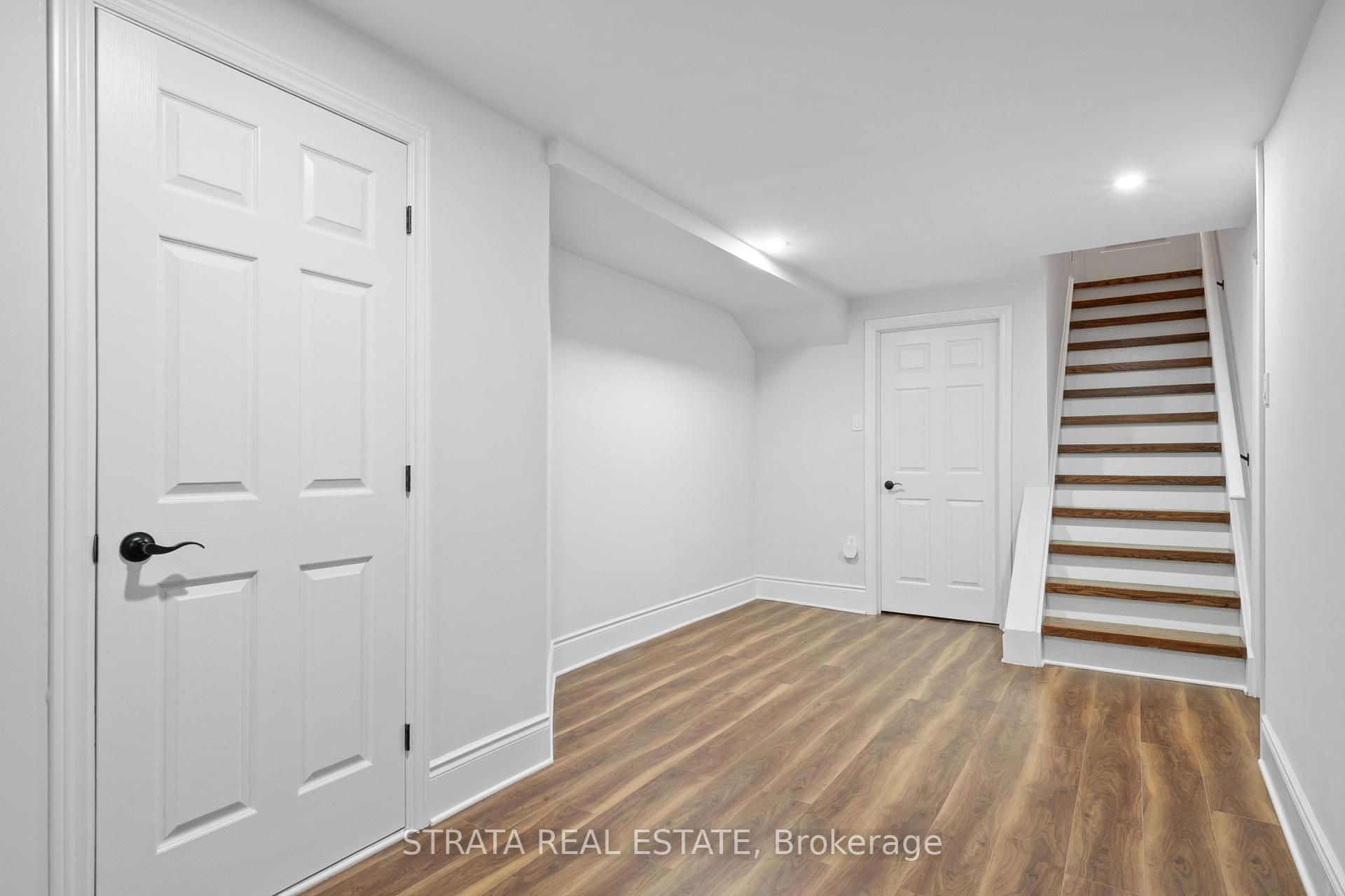 Photo 34 of 1577 Gloucester Road, London, North A — HOMEH