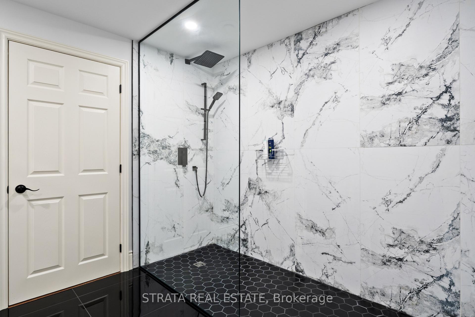 Photo 37 of 1577 Gloucester Road, London, North A — HOMEH