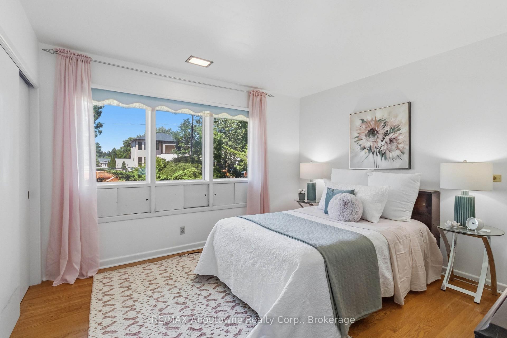 Photo 25 of 974 Unsworth Avenue, Burlington, Bayview — HOMEH