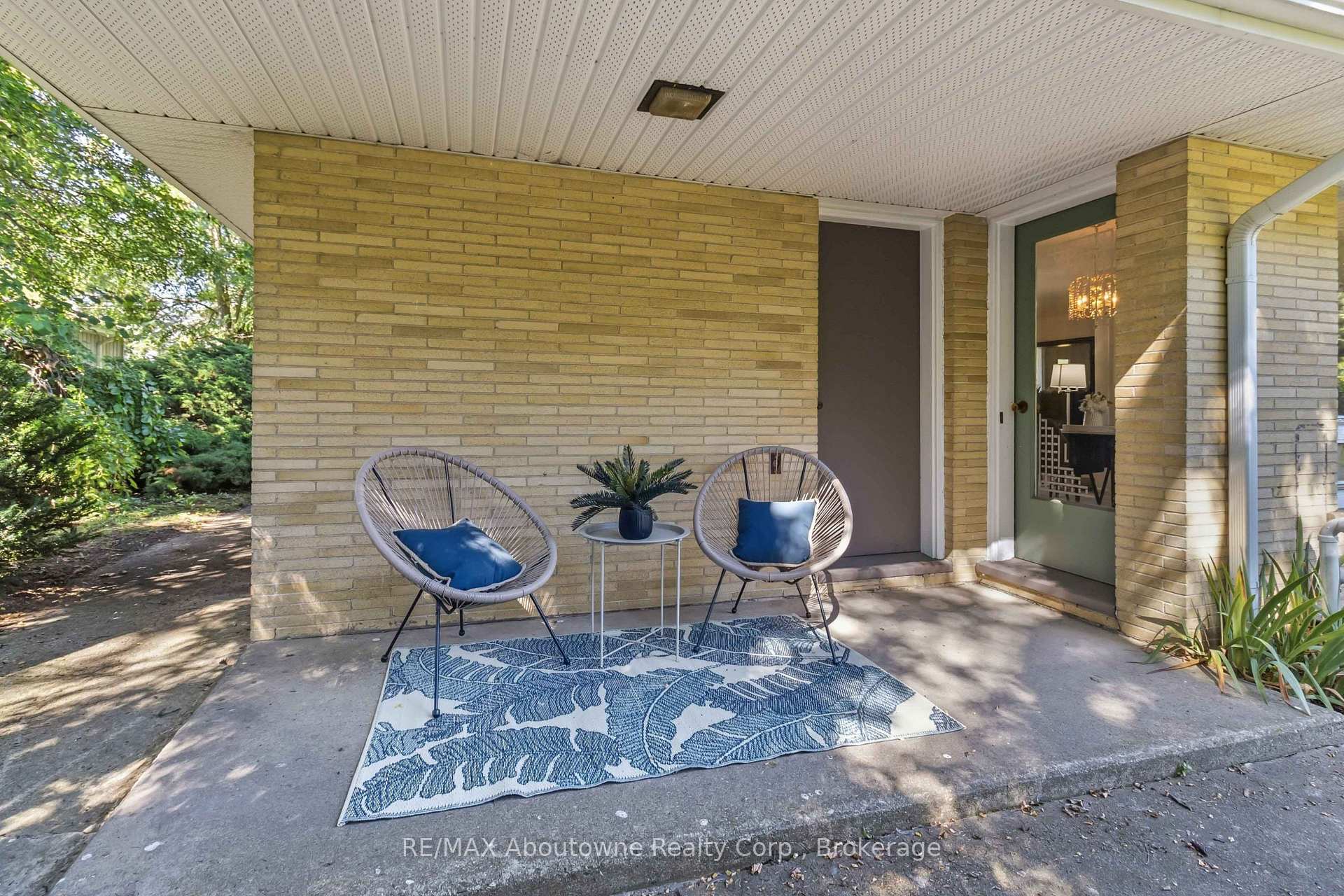 Photo 30 of 974 Unsworth Avenue, Burlington, Bayview — HOMEH