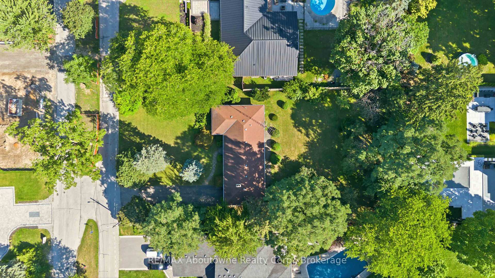 Photo 37 of 974 Unsworth Avenue, Burlington, Bayview — HOMEH