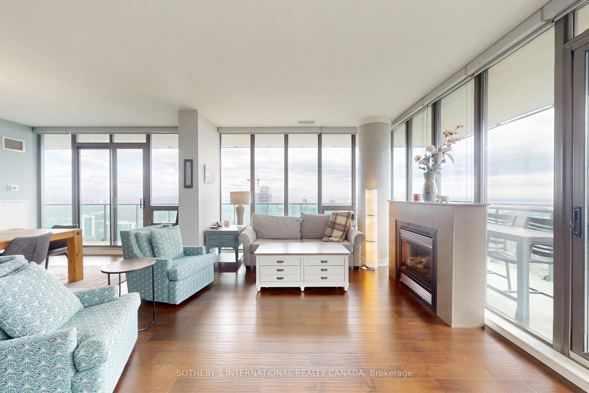 Photo 6 of Unit 4204, 33 Lombard Street, Toronto, Church-Yonge Corridor — HOMEH