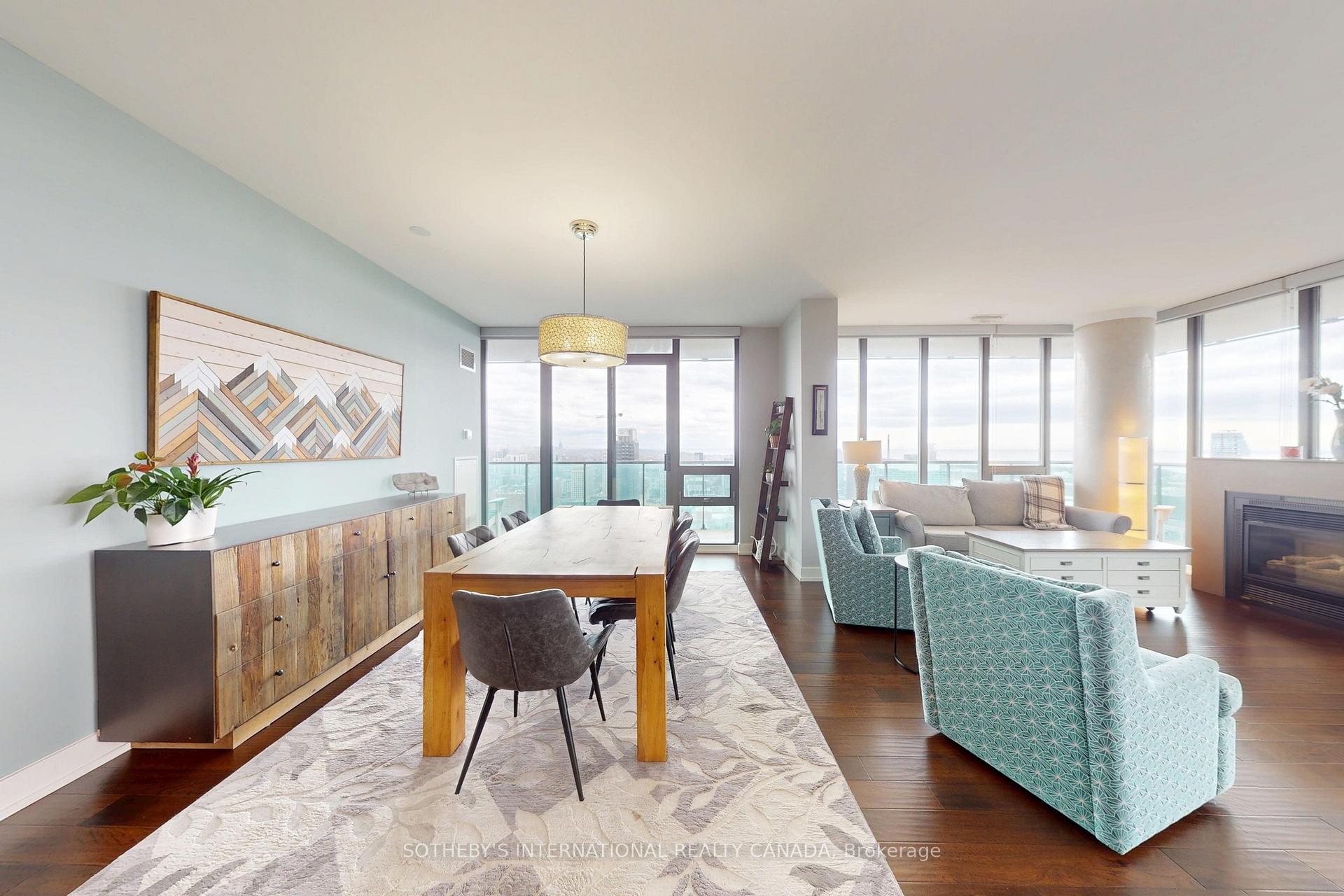 Photo 9 of Unit 4204, 33 Lombard Street, Toronto, Church-Yonge Corridor — HOMEH