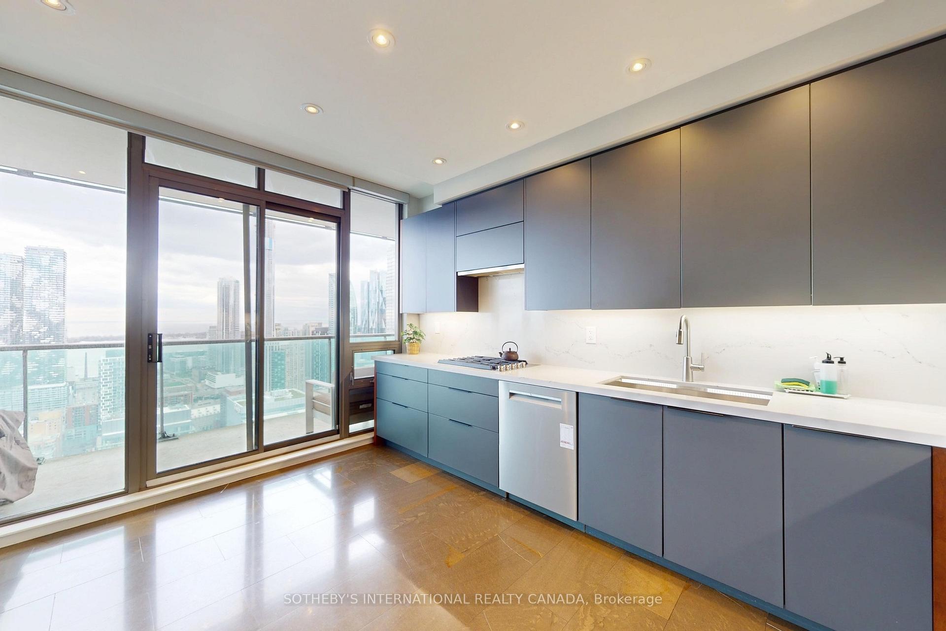 Photo 13 of Unit 4204, 33 Lombard Street, Toronto, Church-Yonge Corridor — HOMEH
