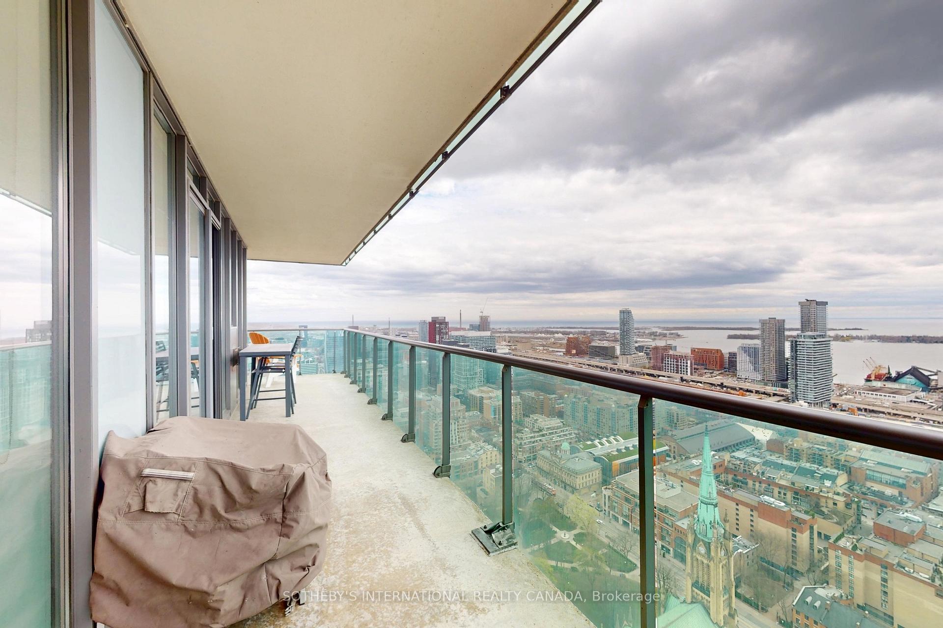 Photo 35 of Unit 4204, 33 Lombard Street, Toronto, Church-Yonge Corridor — HOMEH