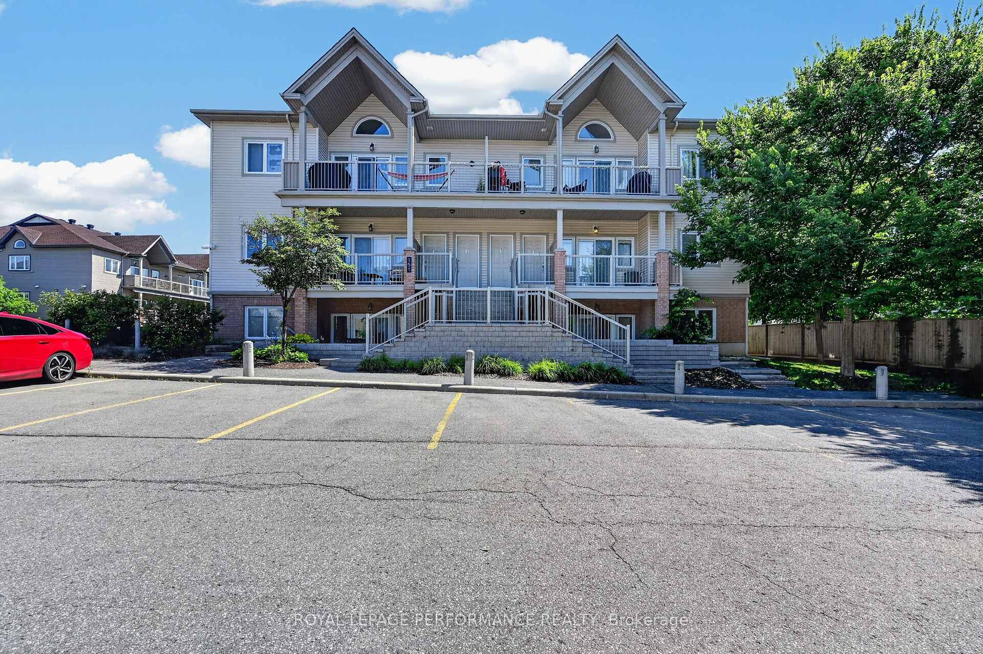 Photo 1 of Unit F, 151 Mocha Private, Ottawa, Blossom Park/Kemp Park/Findlay Creek — HOMEH