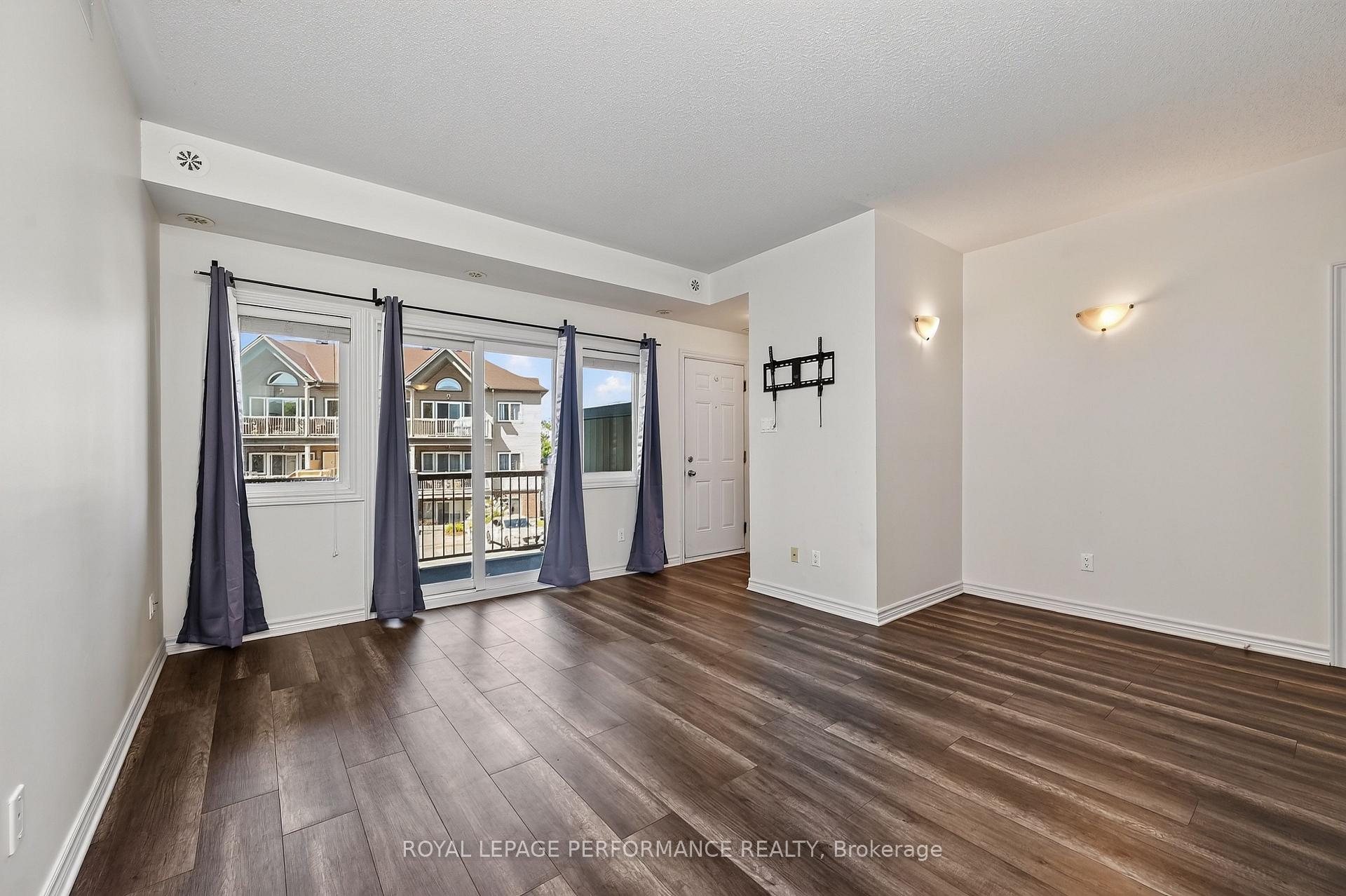 Photo 4 of Unit F, 151 Mocha Private, Ottawa, Blossom Park/Kemp Park/Findlay Creek — HOMEH