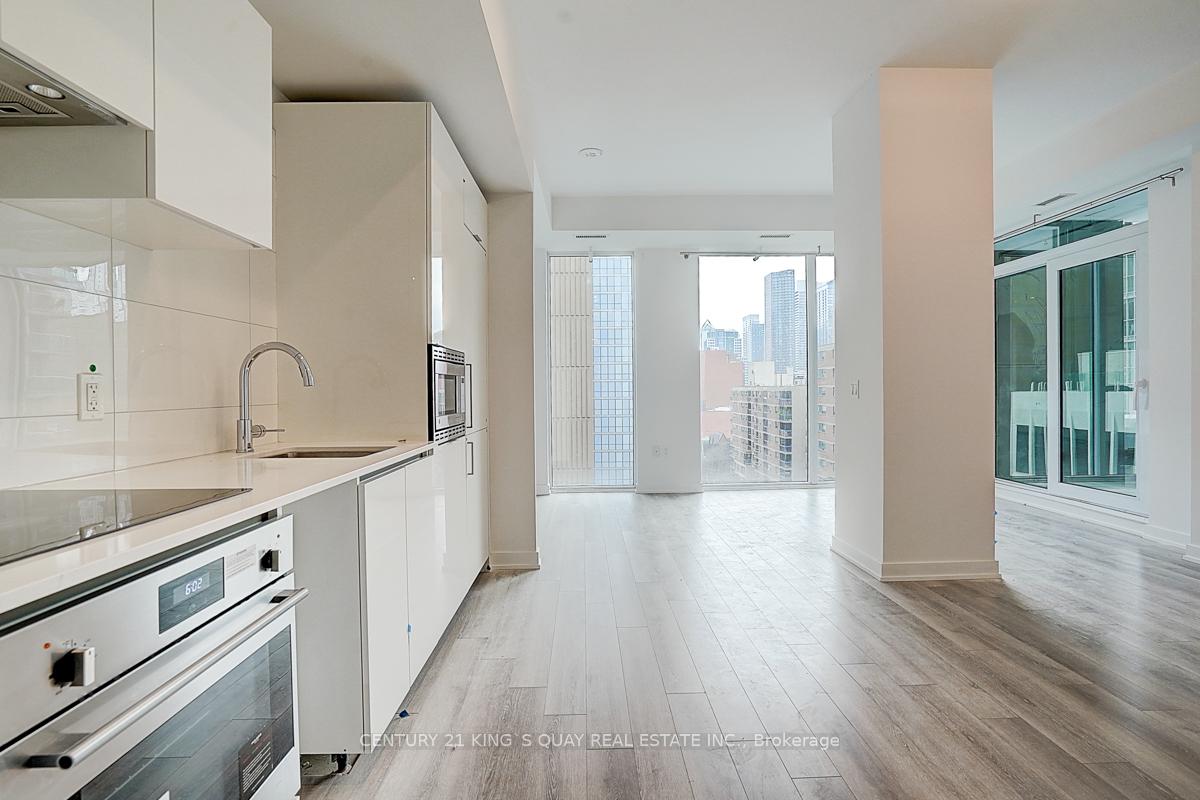Photo 8 of Unit 722, 121 St Patrick Street, Toronto, Kensington-Chinatown — HOMEH