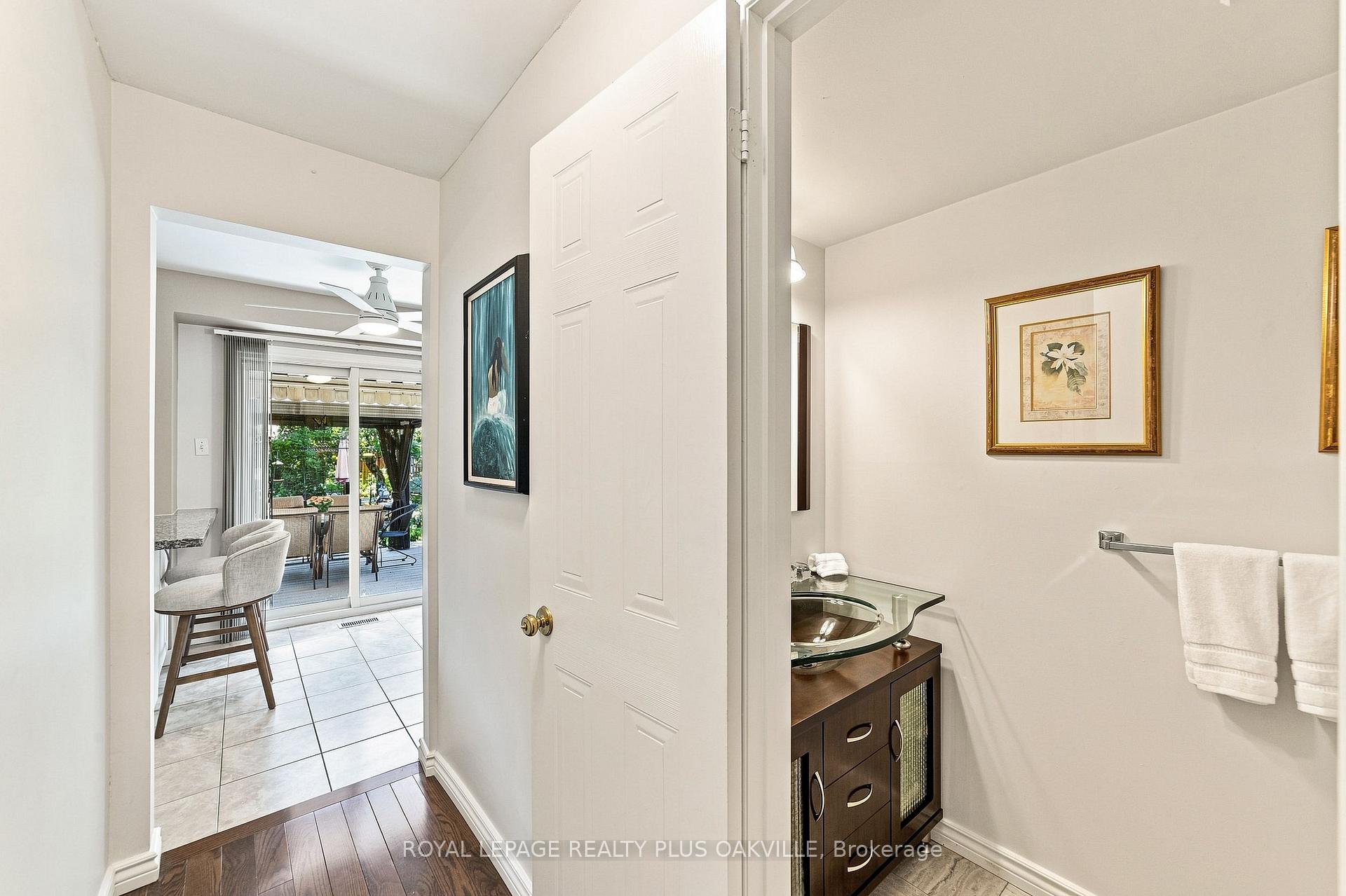 Photo 11 of 2238 MacLennan Drive, Oakville, River Oaks — HOMEH