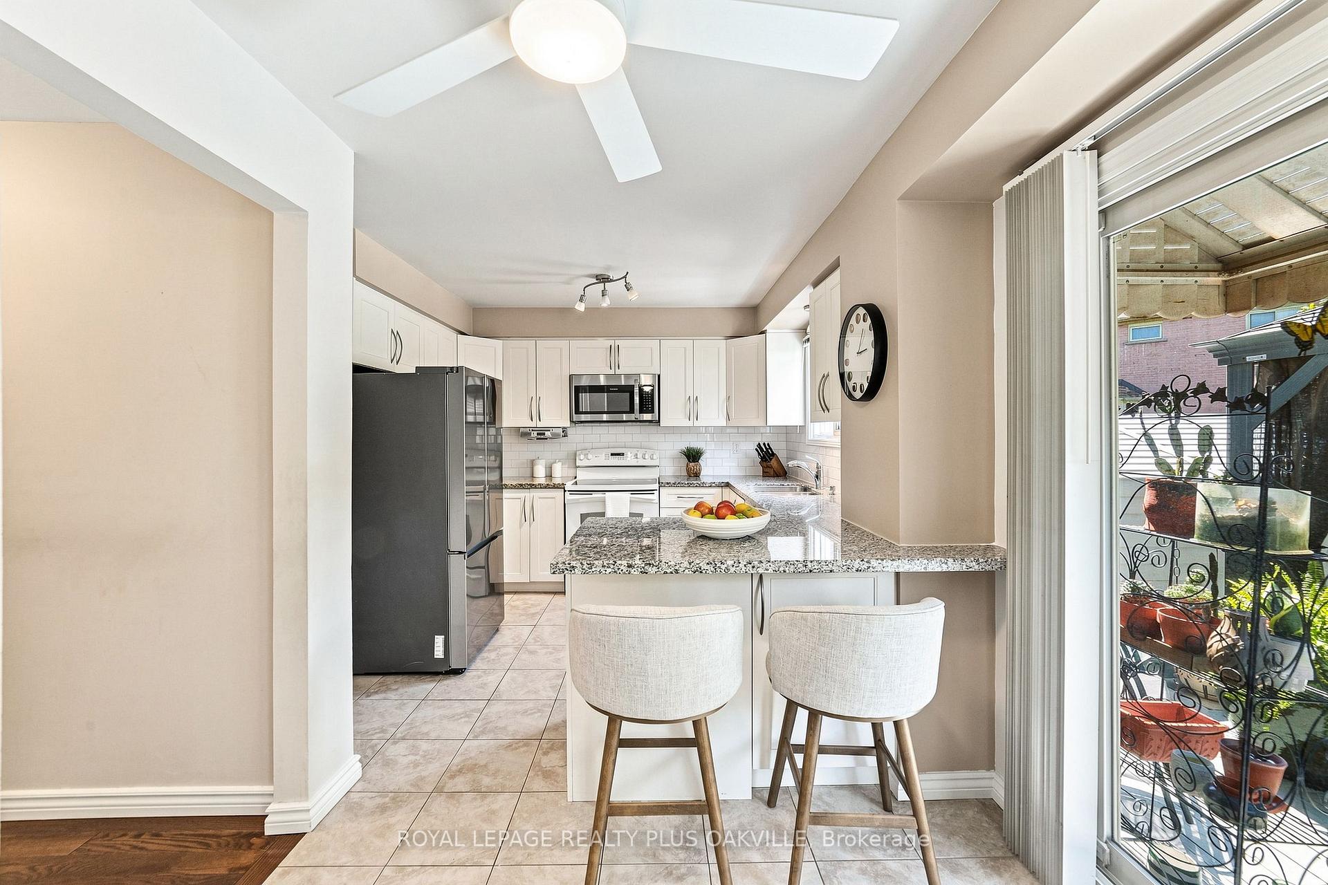 Photo 13 of 2238 MacLennan Drive, Oakville, River Oaks — HOMEH