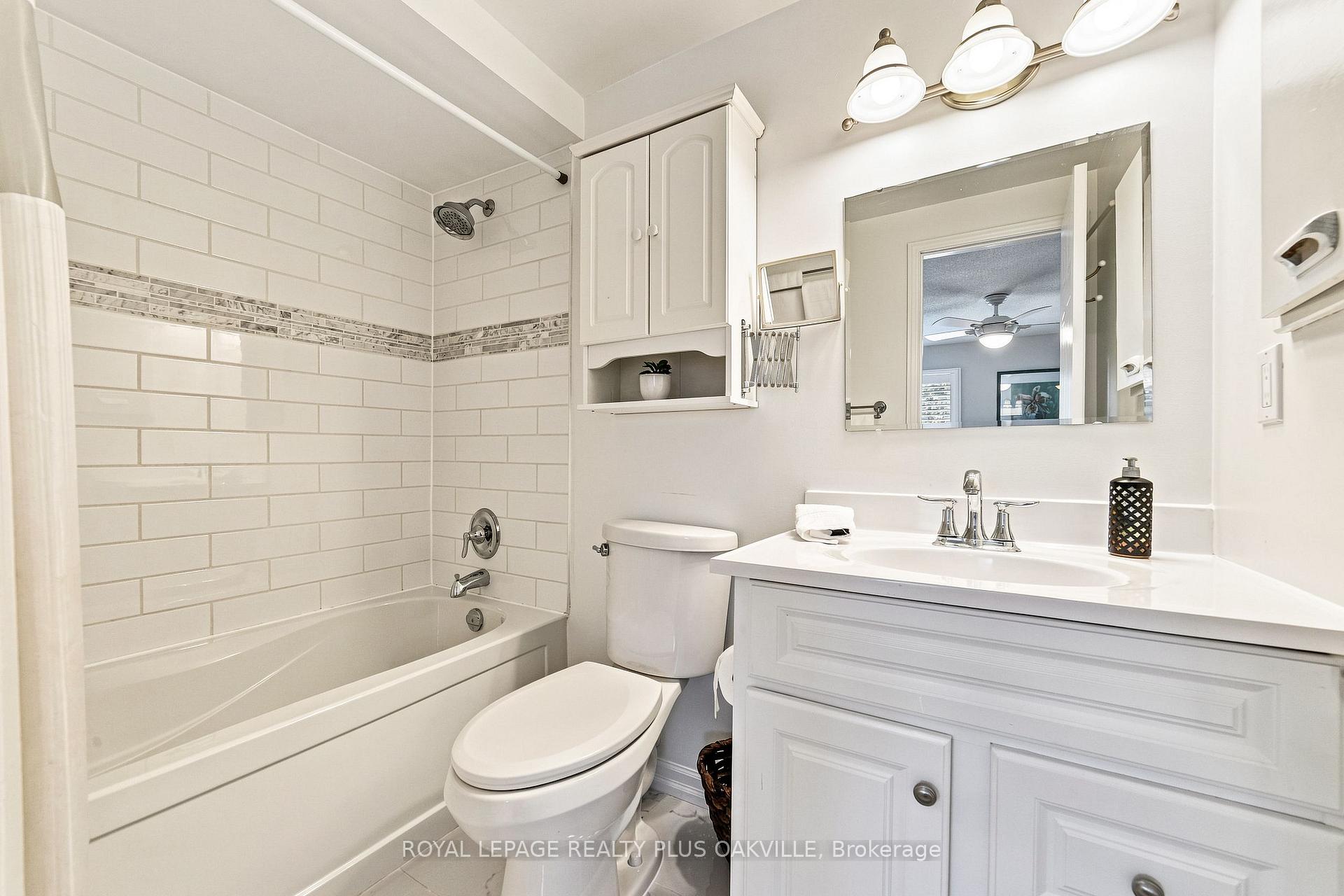 Photo 23 of 2238 MacLennan Drive, Oakville, River Oaks — HOMEH
