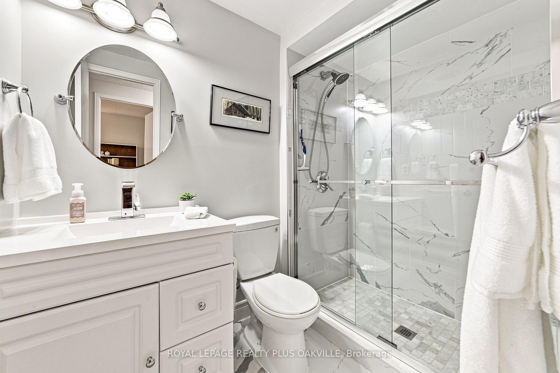 Photo 24 of 2238 MacLennan Drive, Oakville, River Oaks — HOMEH